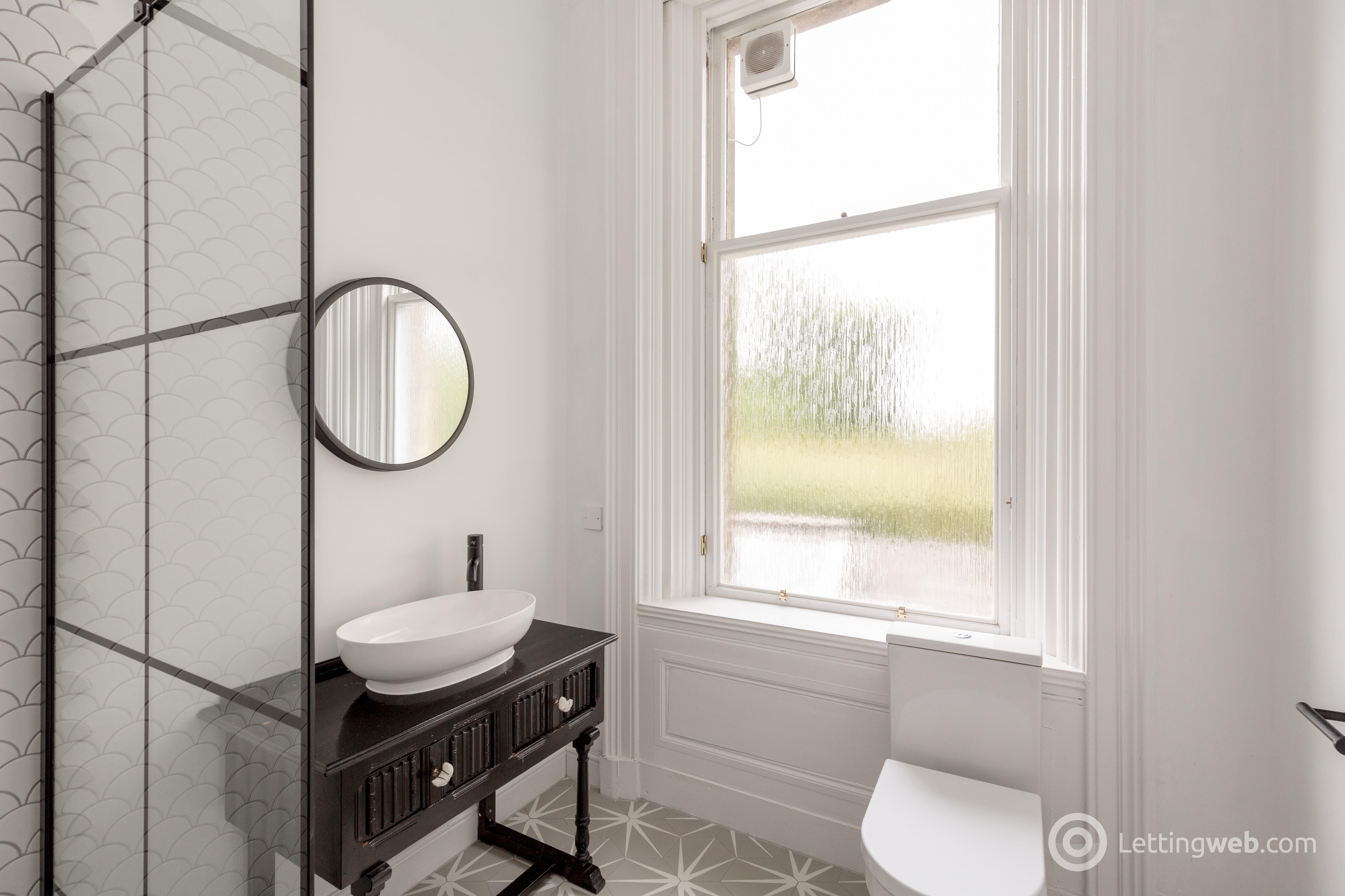 Property to rent in Gillsland Road, Merchiston, Edinburgh
