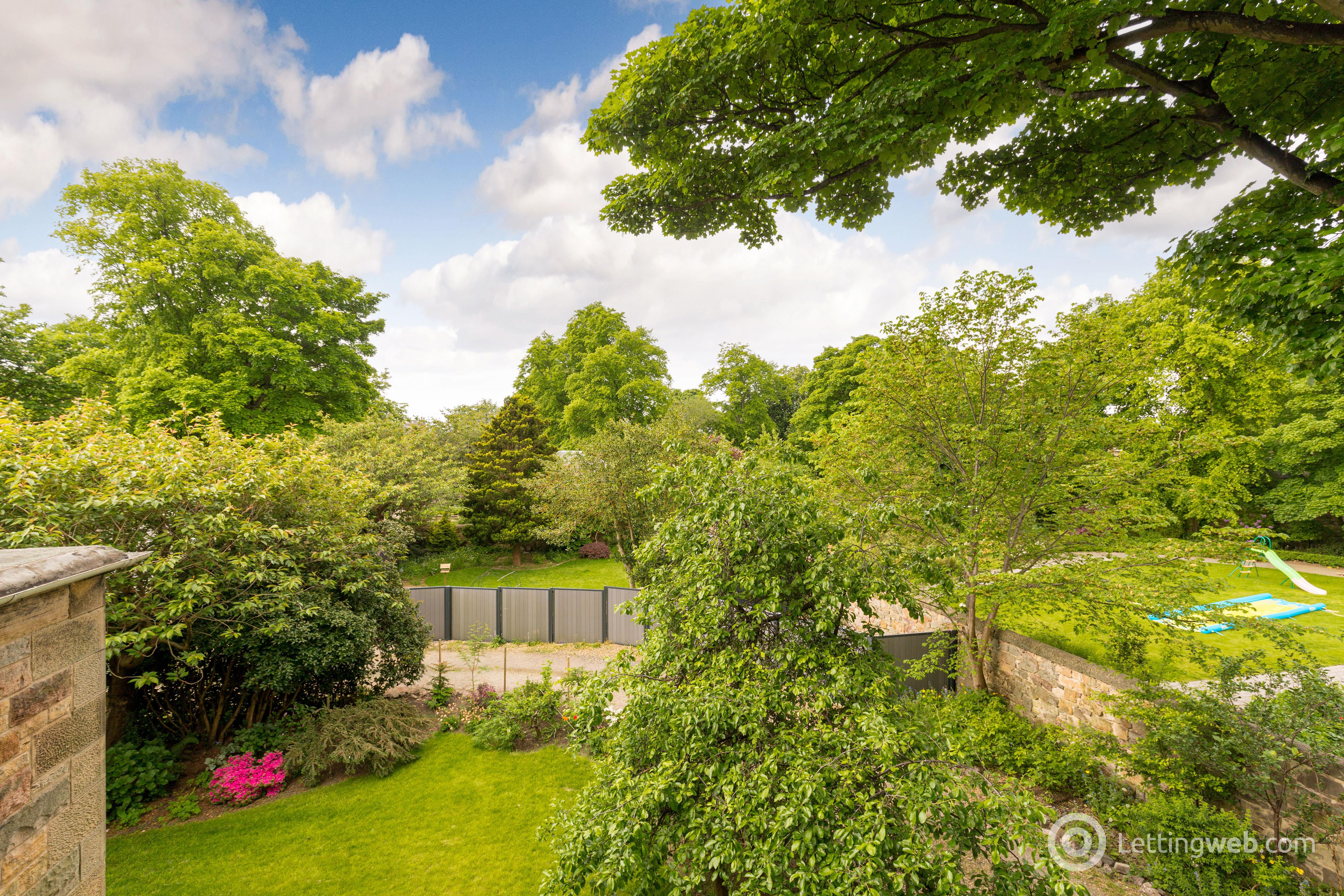 Property to rent in Gillsland Road, Merchiston, Edinburgh