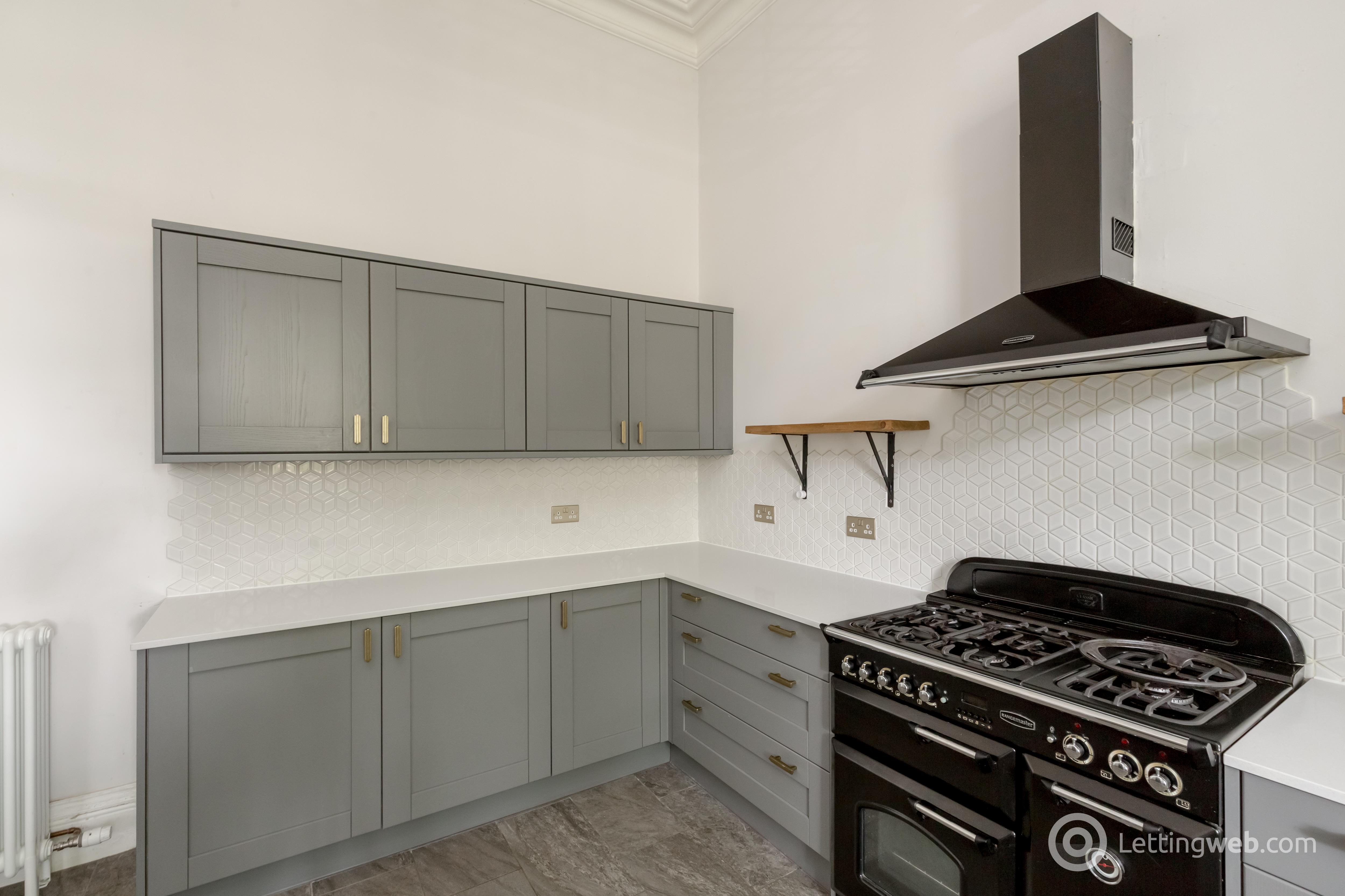 Property to rent in Gillsland Road, Merchiston, Edinburgh