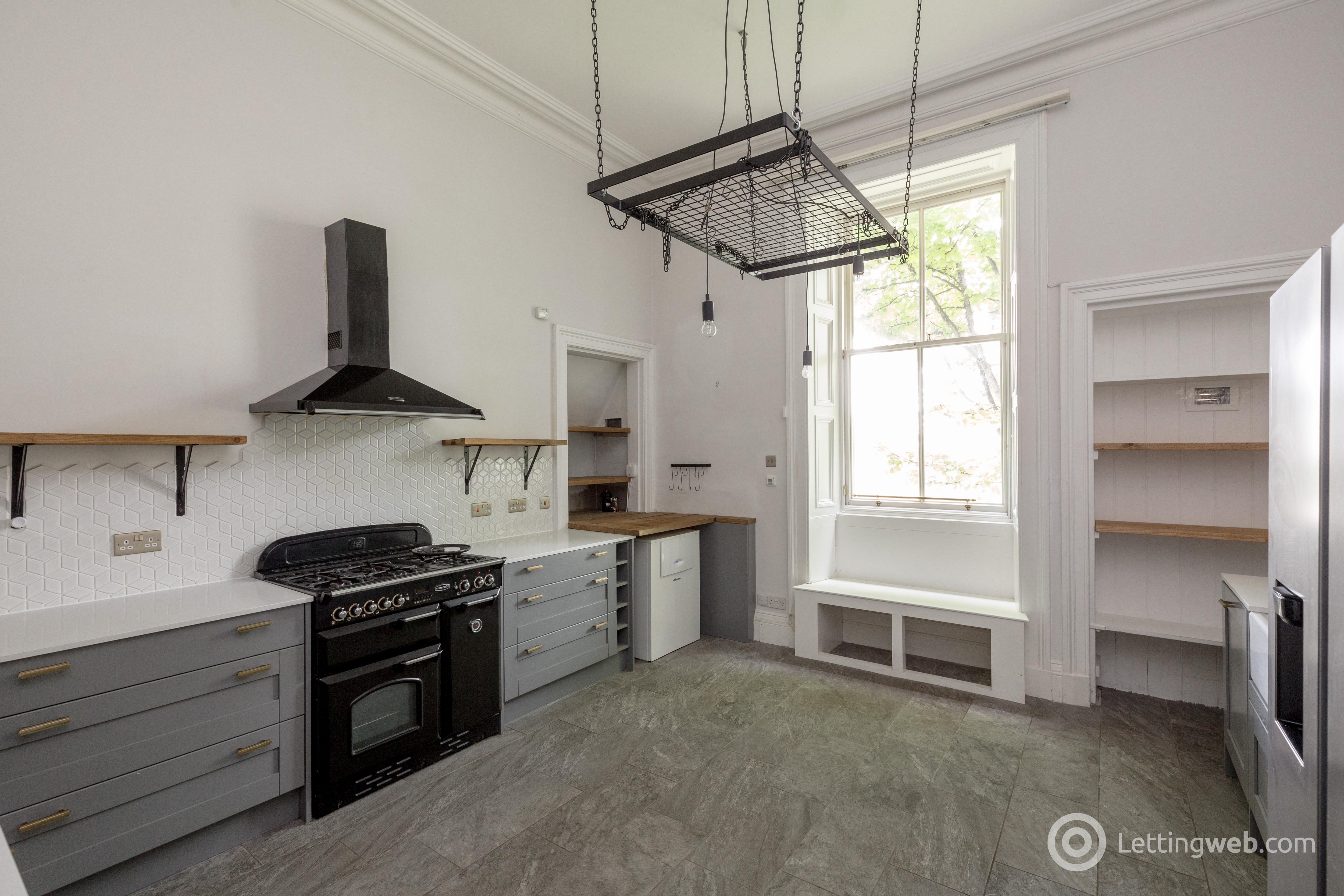 Property to rent in Gillsland Road, Merchiston, Edinburgh