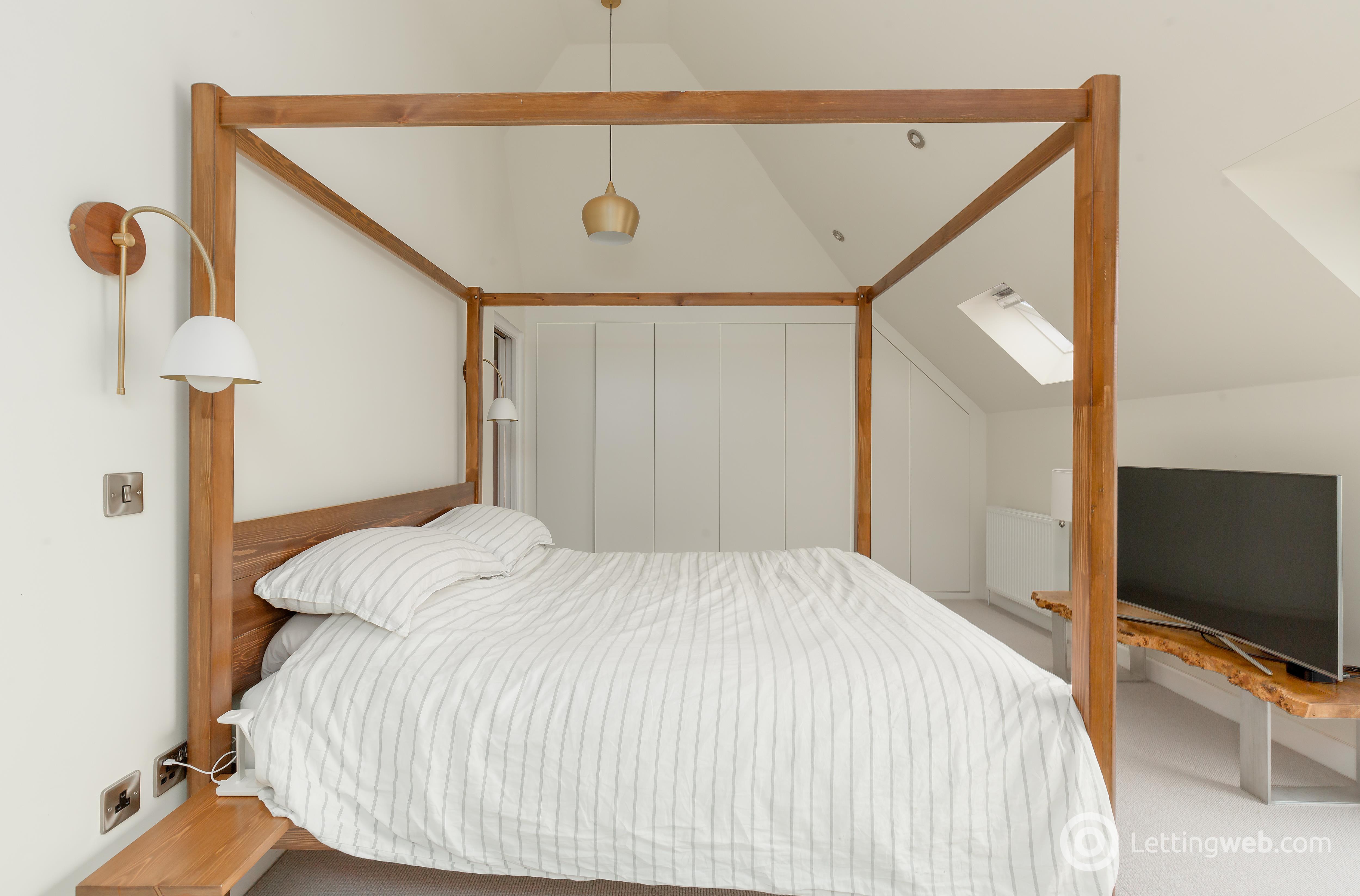 Property to rent in Waterfield Road, Fairmilehead, Edinburgh