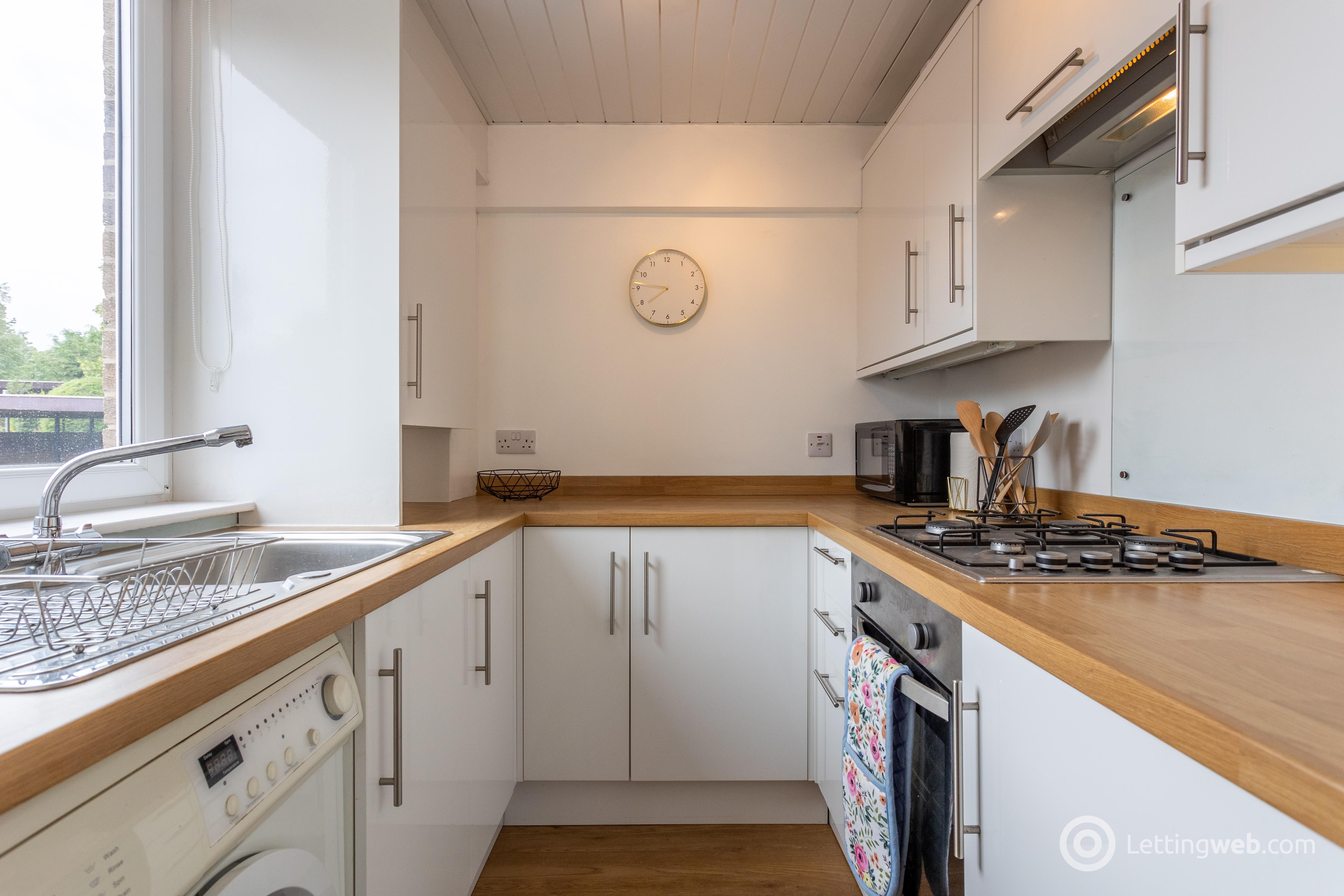 Property to rent in Fair A Far, Cramond, Edinburgh