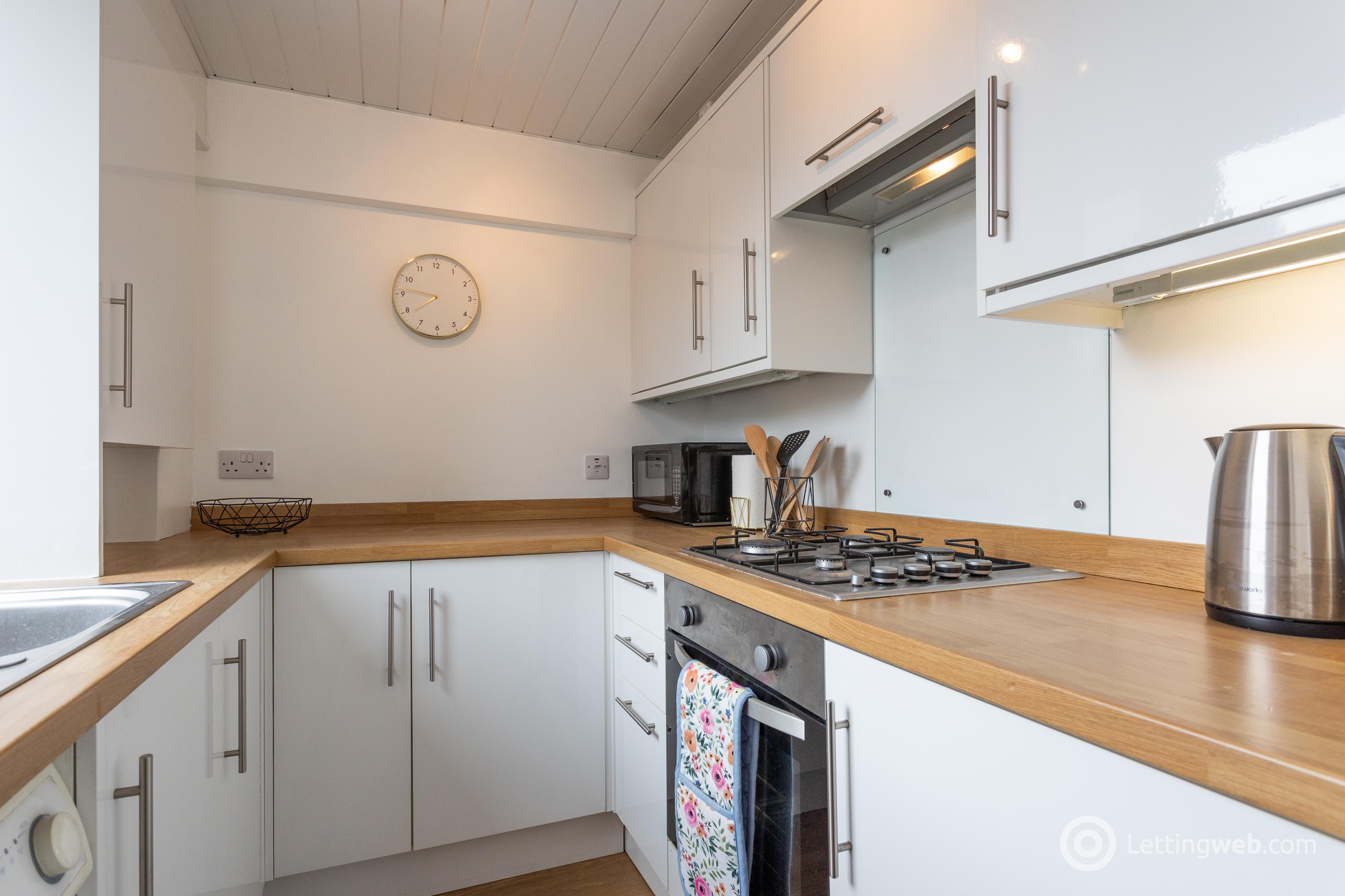 Property to rent in Fair A Far, Cramond, Edinburgh