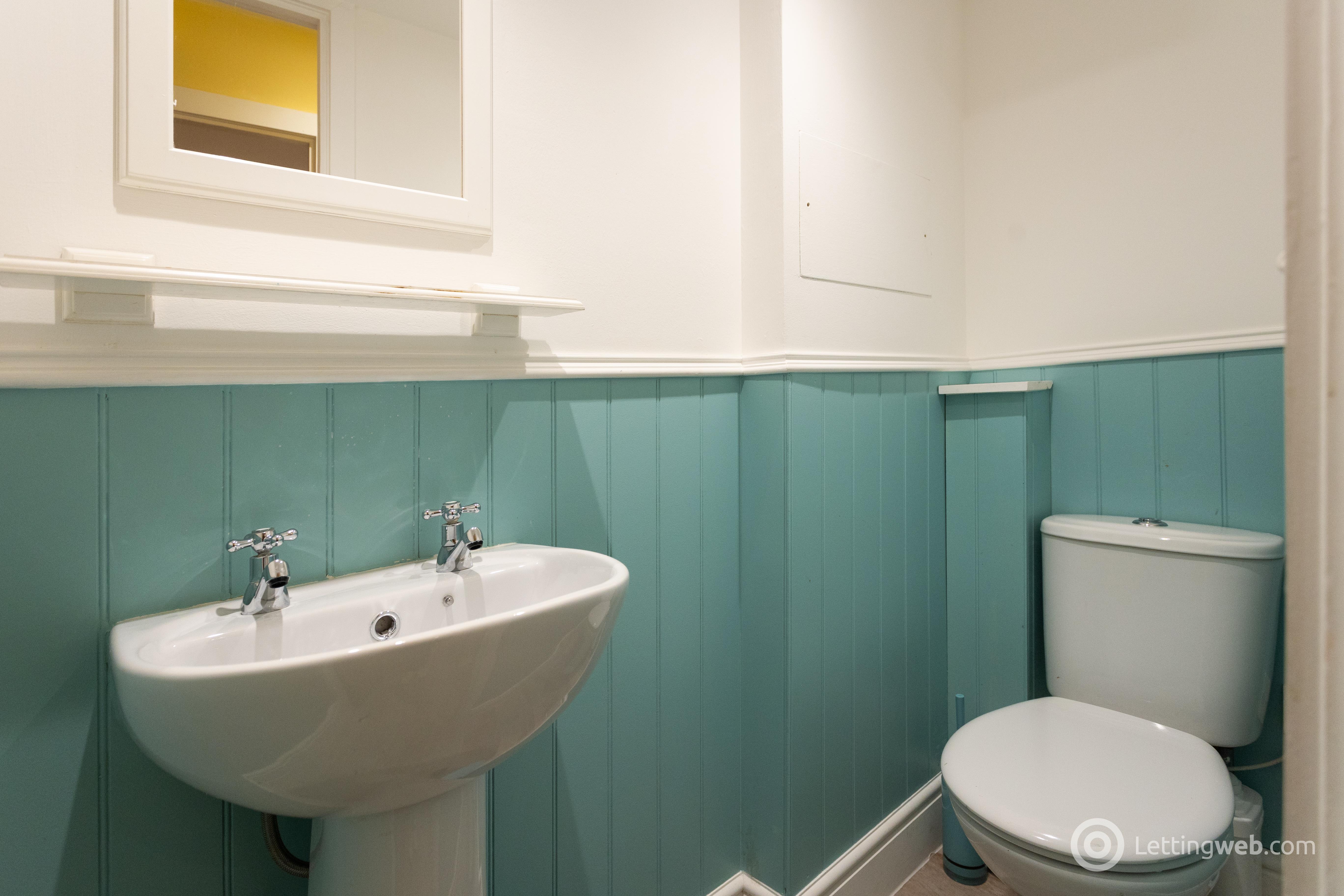 Property to rent in Newhaven Road, Trinity, Edinburgh