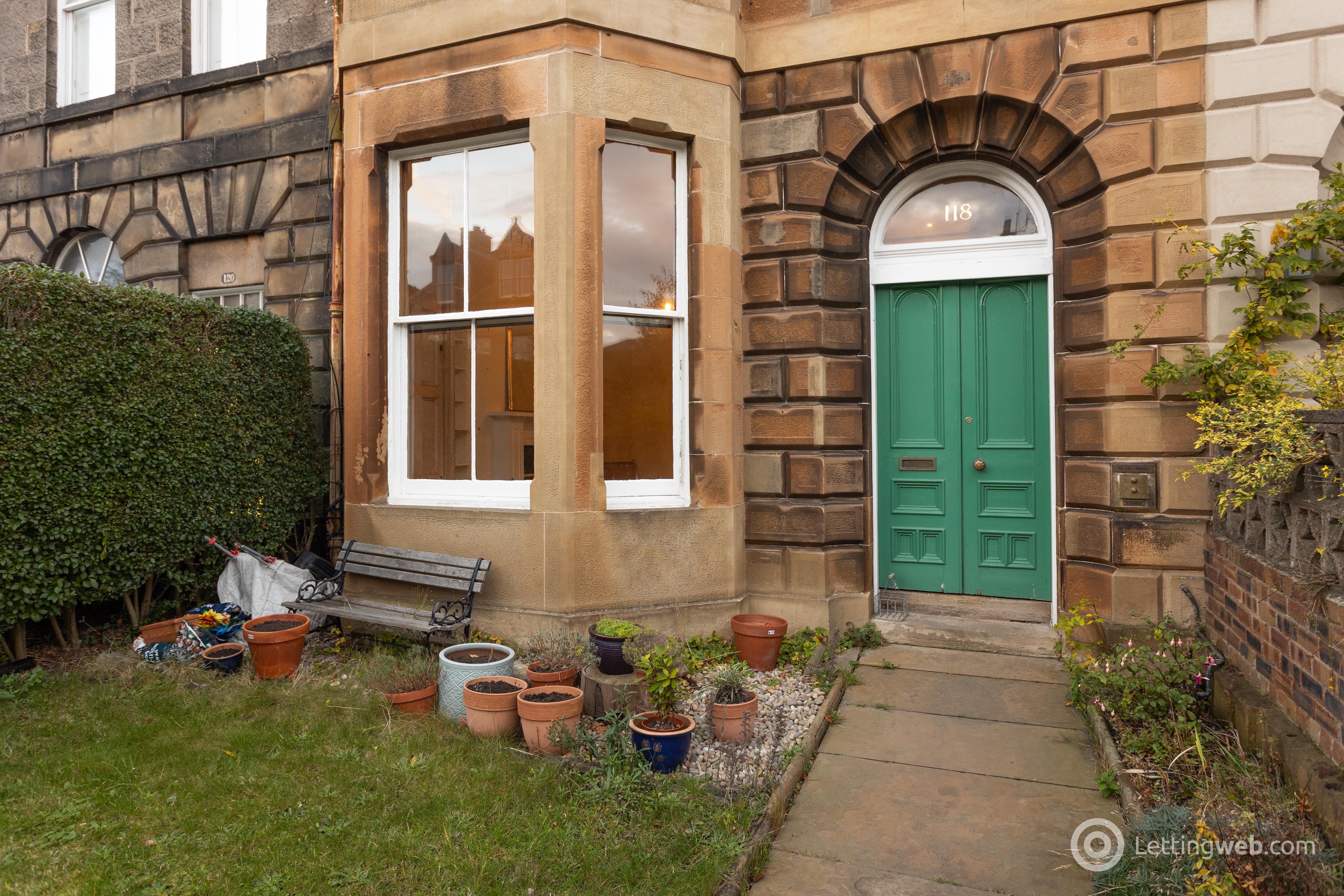 Property to rent in Newhaven Road, Trinity, Edinburgh