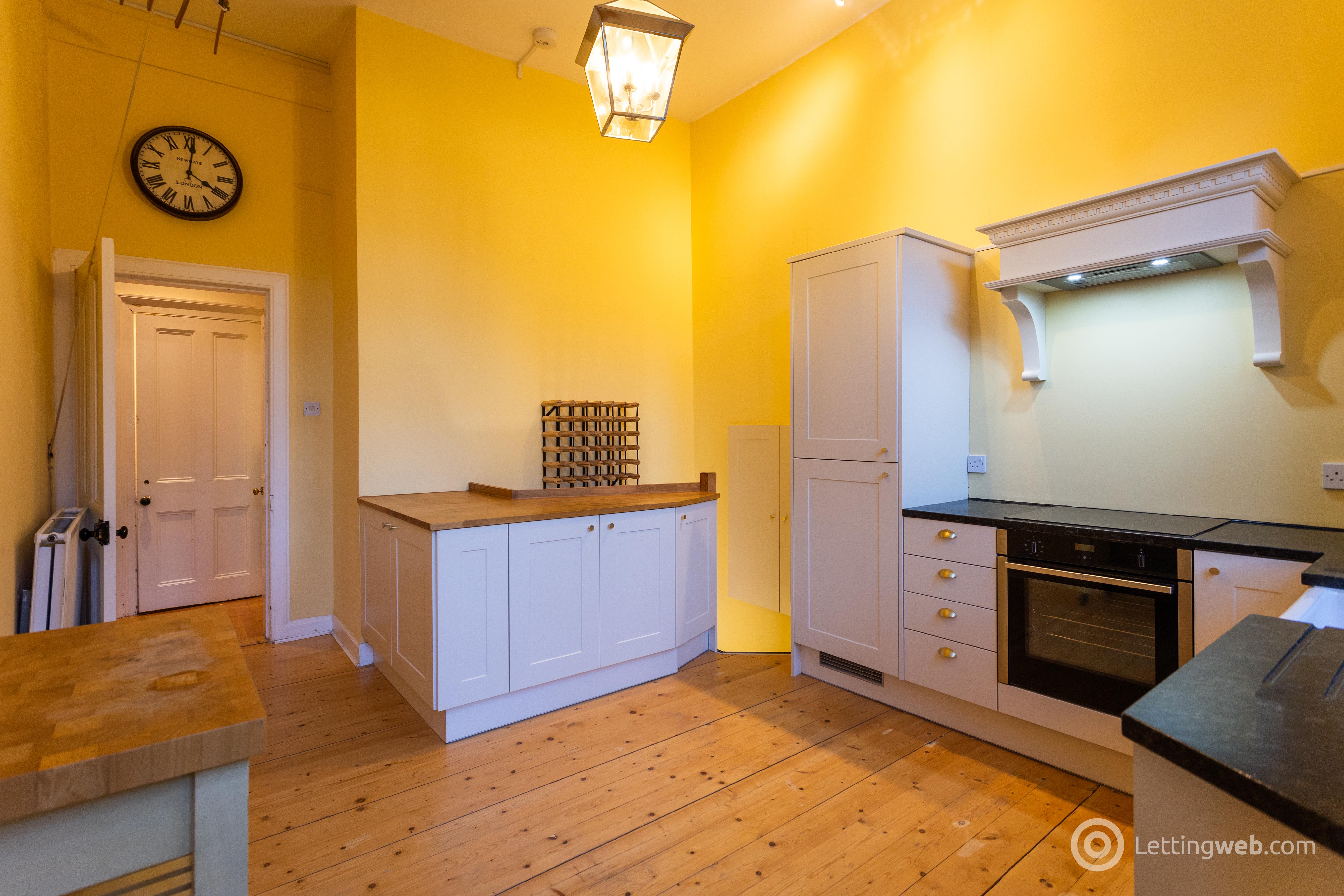 Property to rent in Newhaven Road, Trinity, Edinburgh