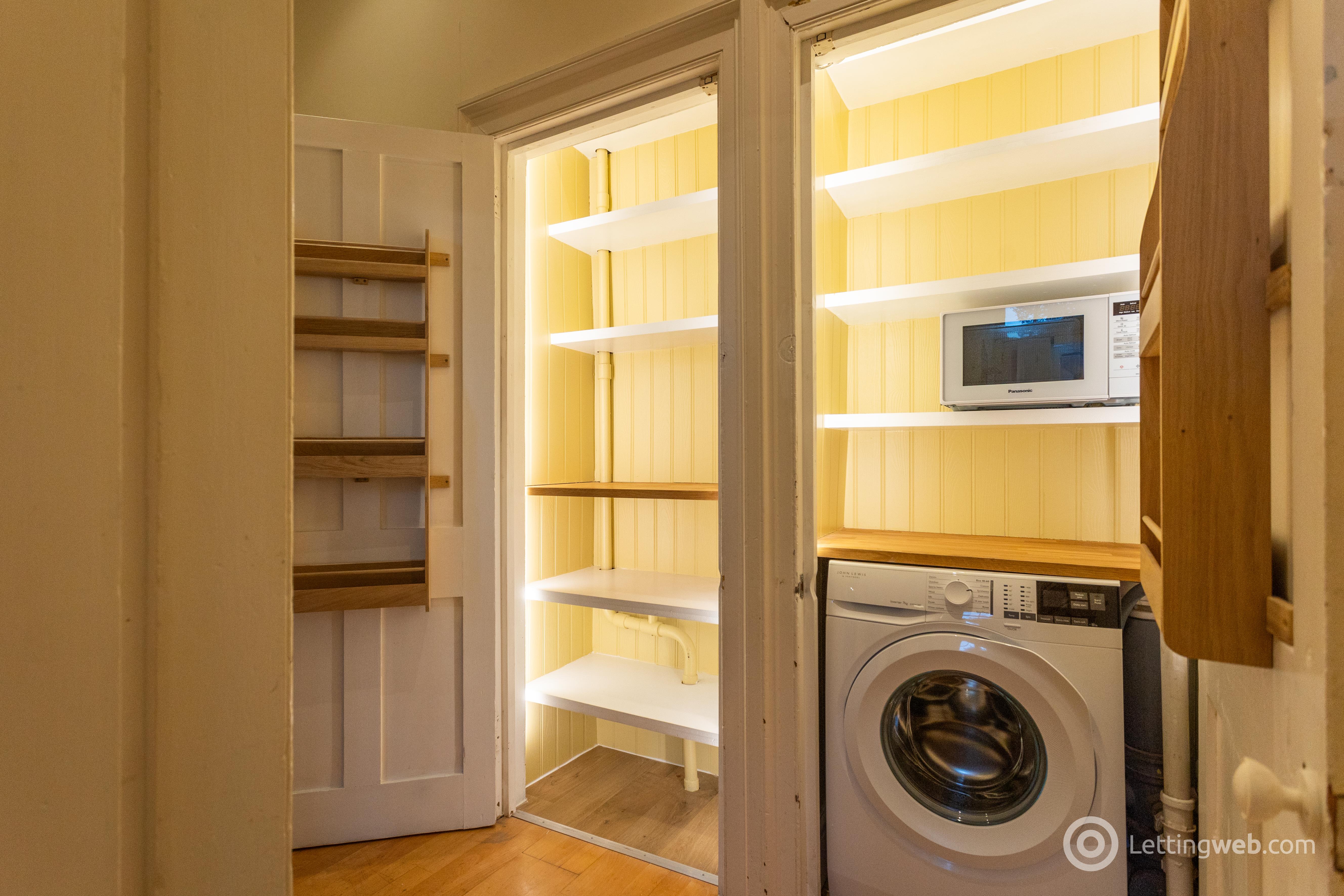 Property to rent in Newhaven Road, Trinity, Edinburgh