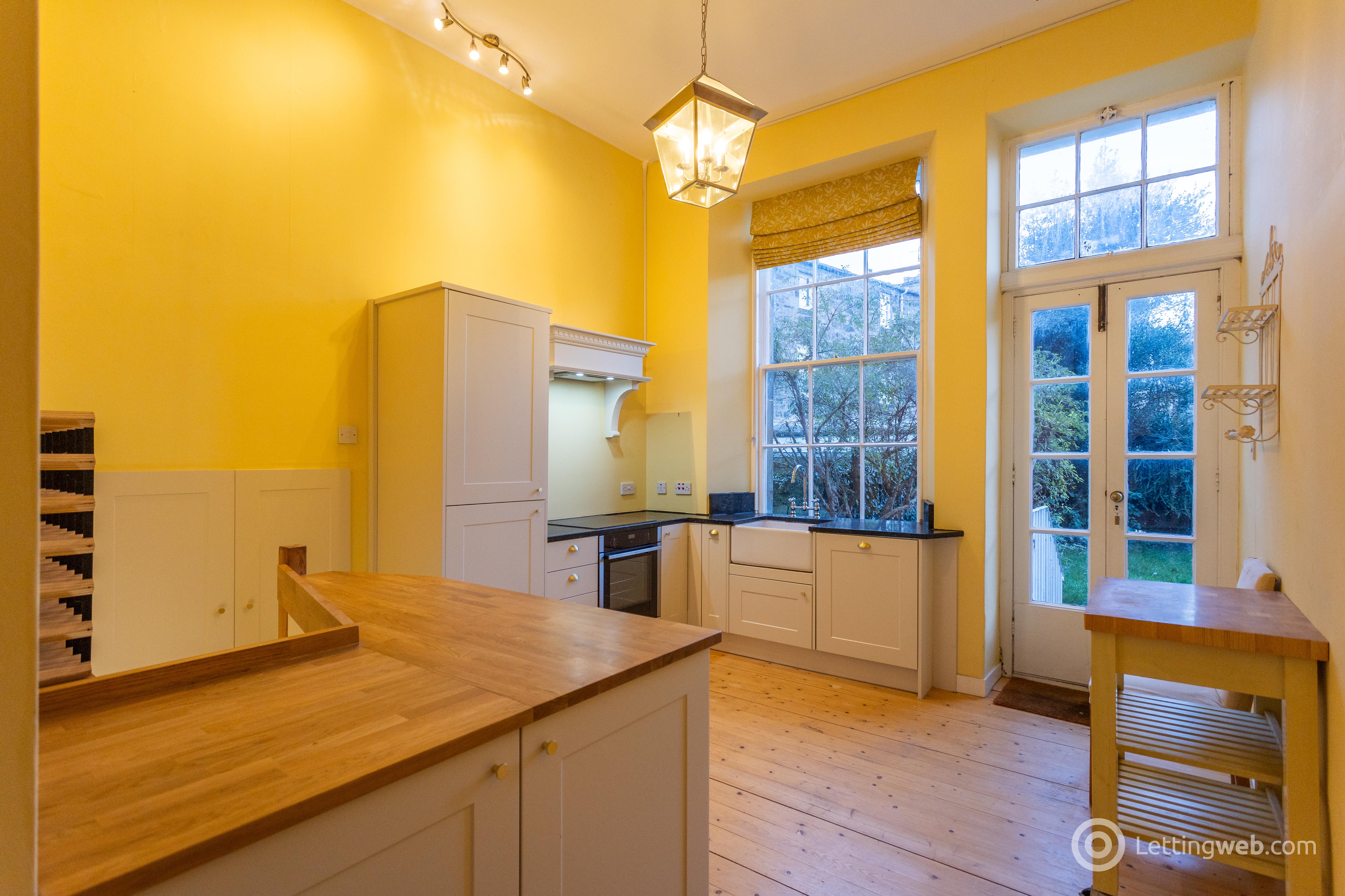 Property to rent in Newhaven Road, Trinity, Edinburgh