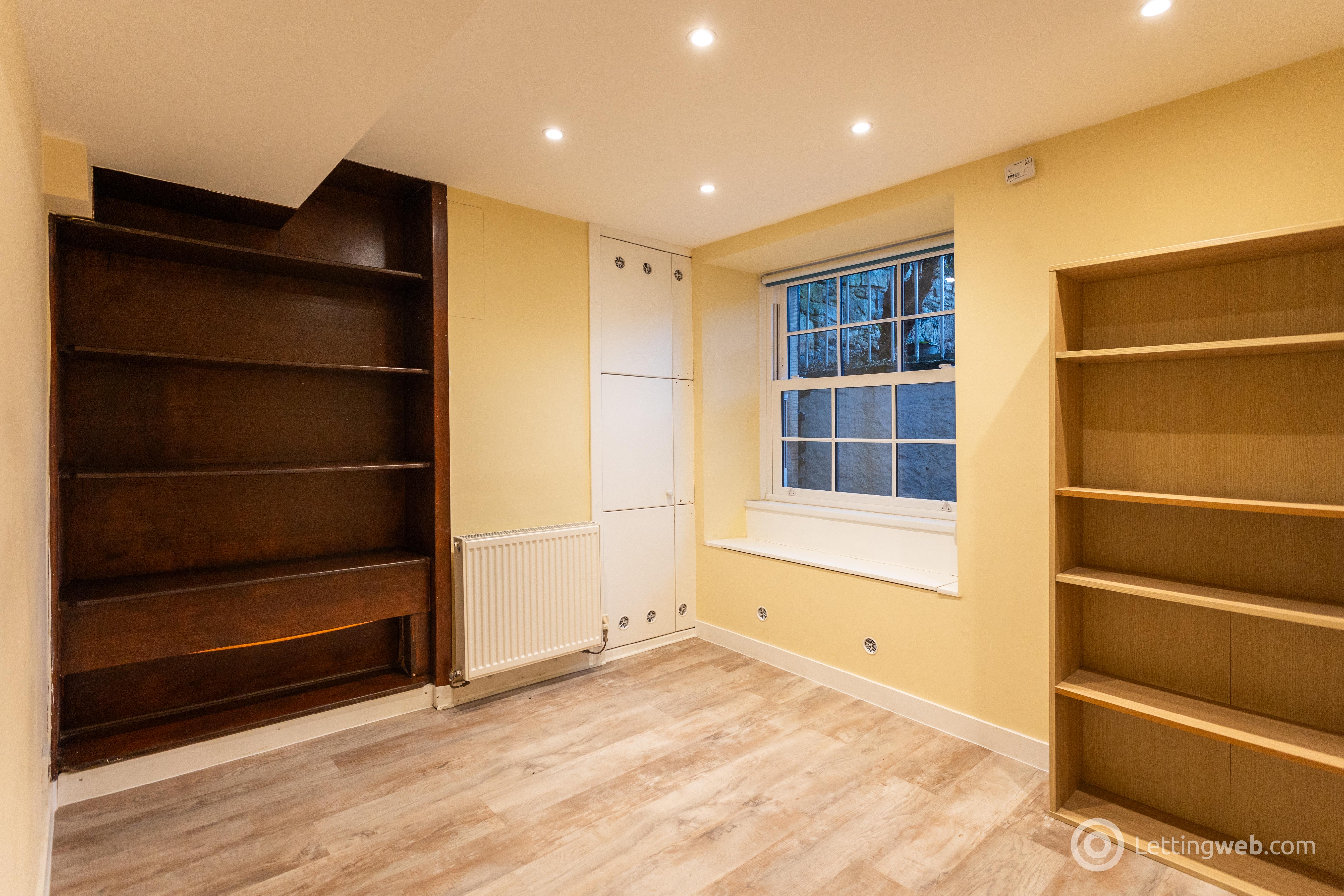 Property to rent in Newhaven Road, Trinity, Edinburgh