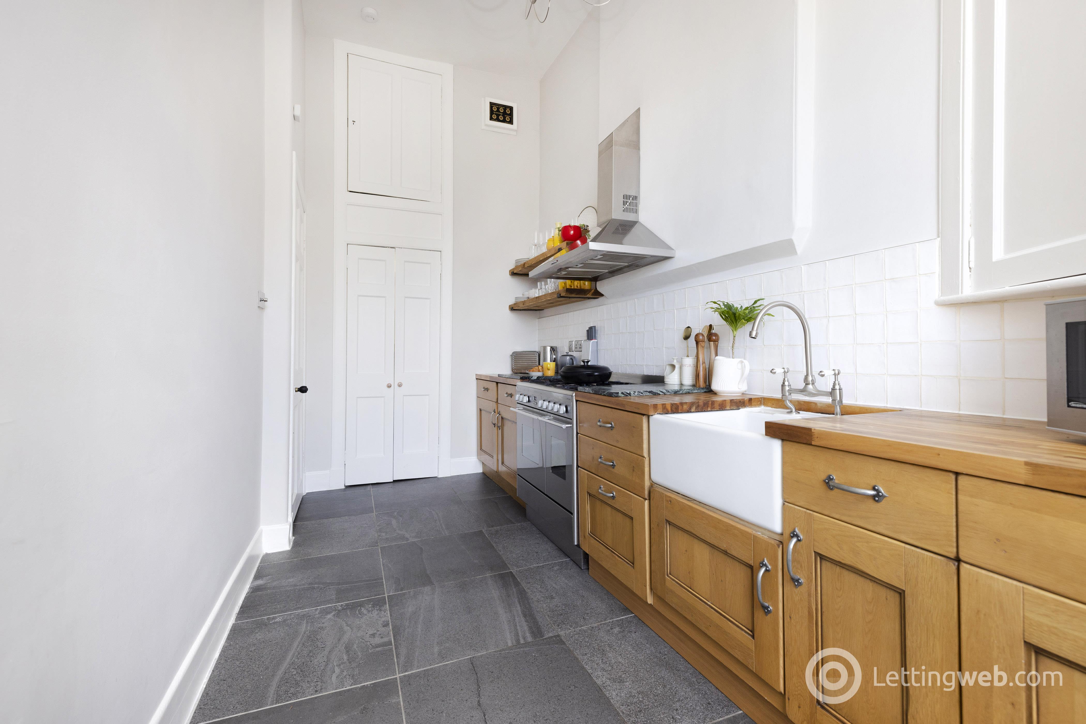 Property to rent in Melville Place, West End, Edinburgh