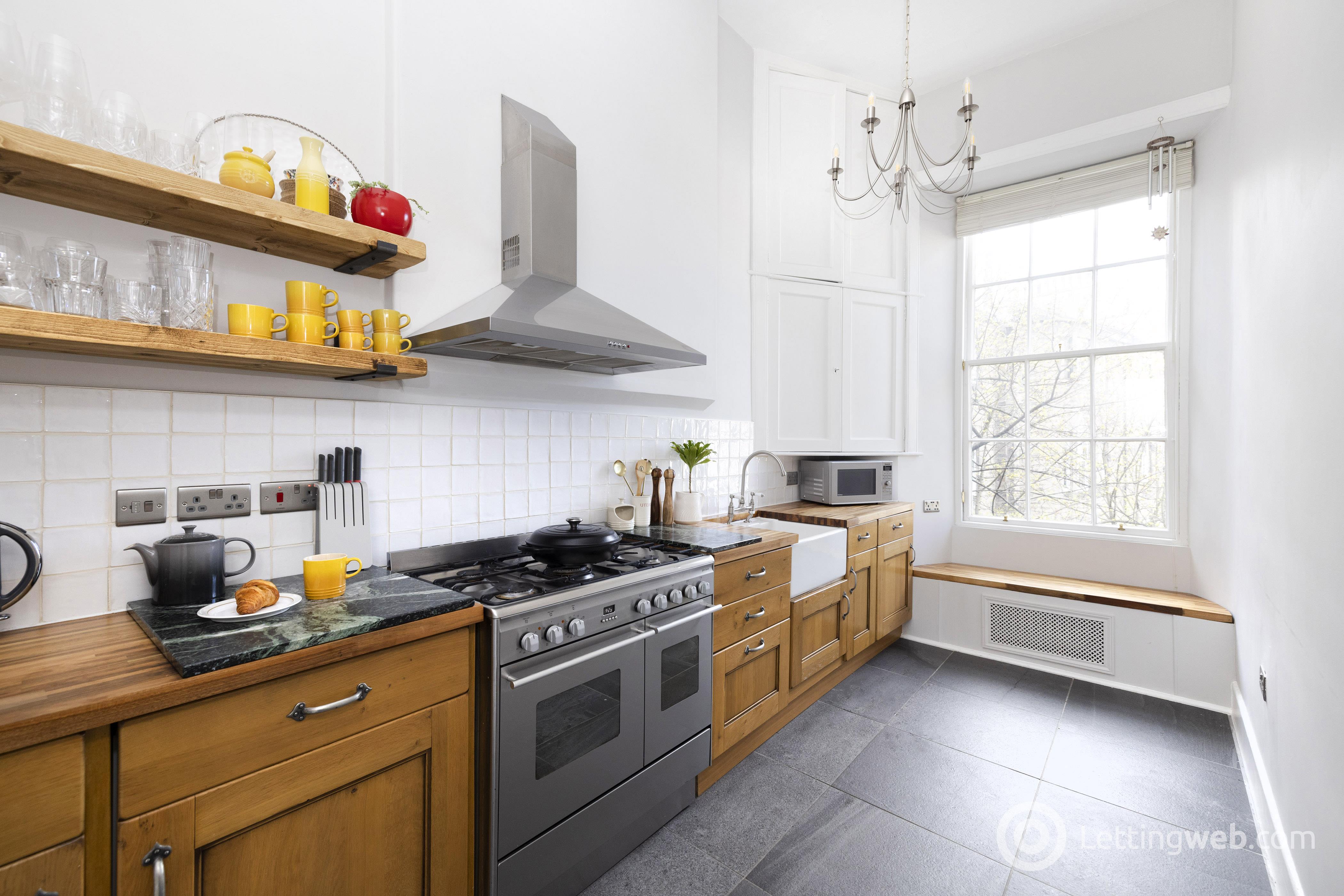 Property to rent in Melville Place, West End, Edinburgh