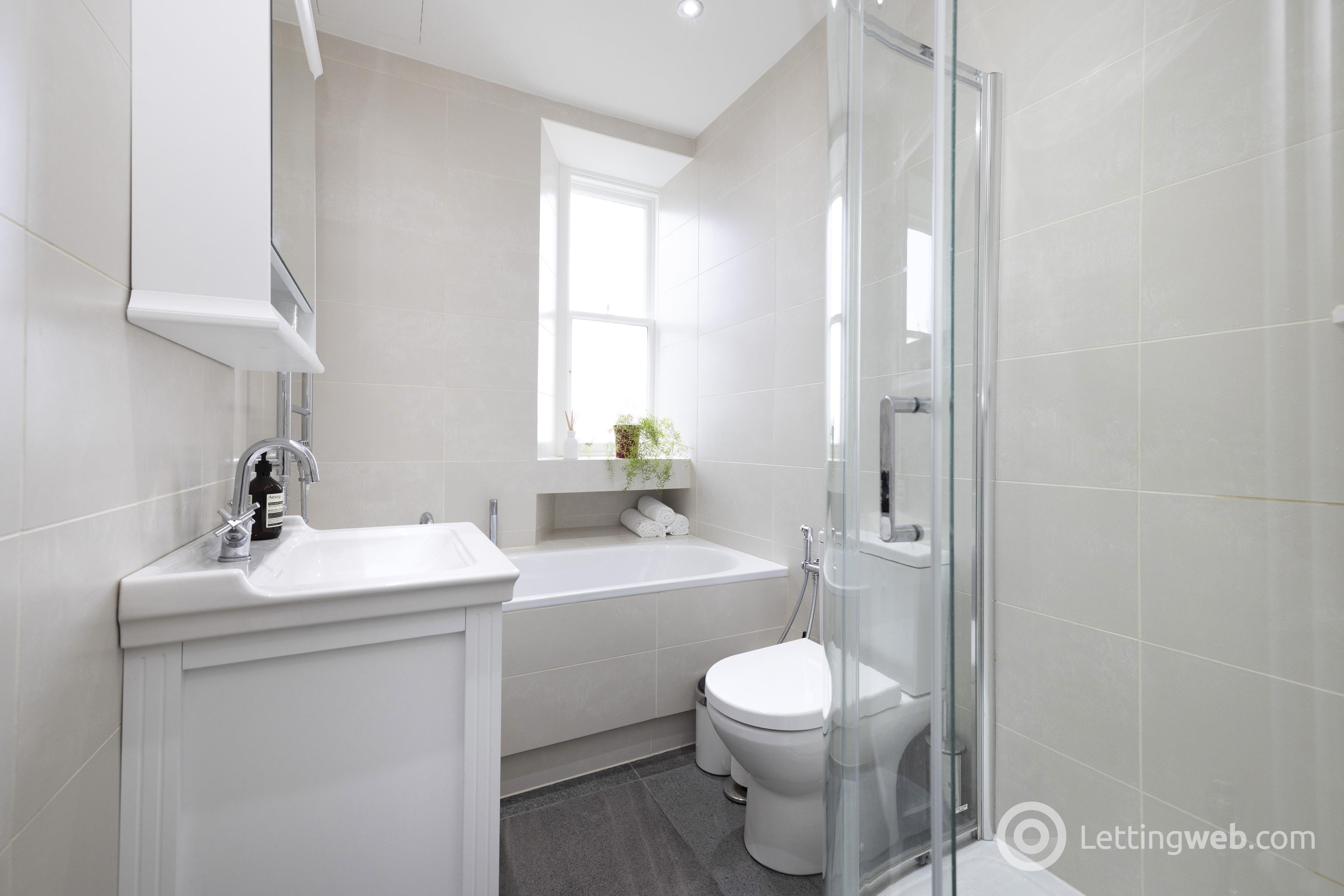 Property to rent in Melville Place, West End, Edinburgh