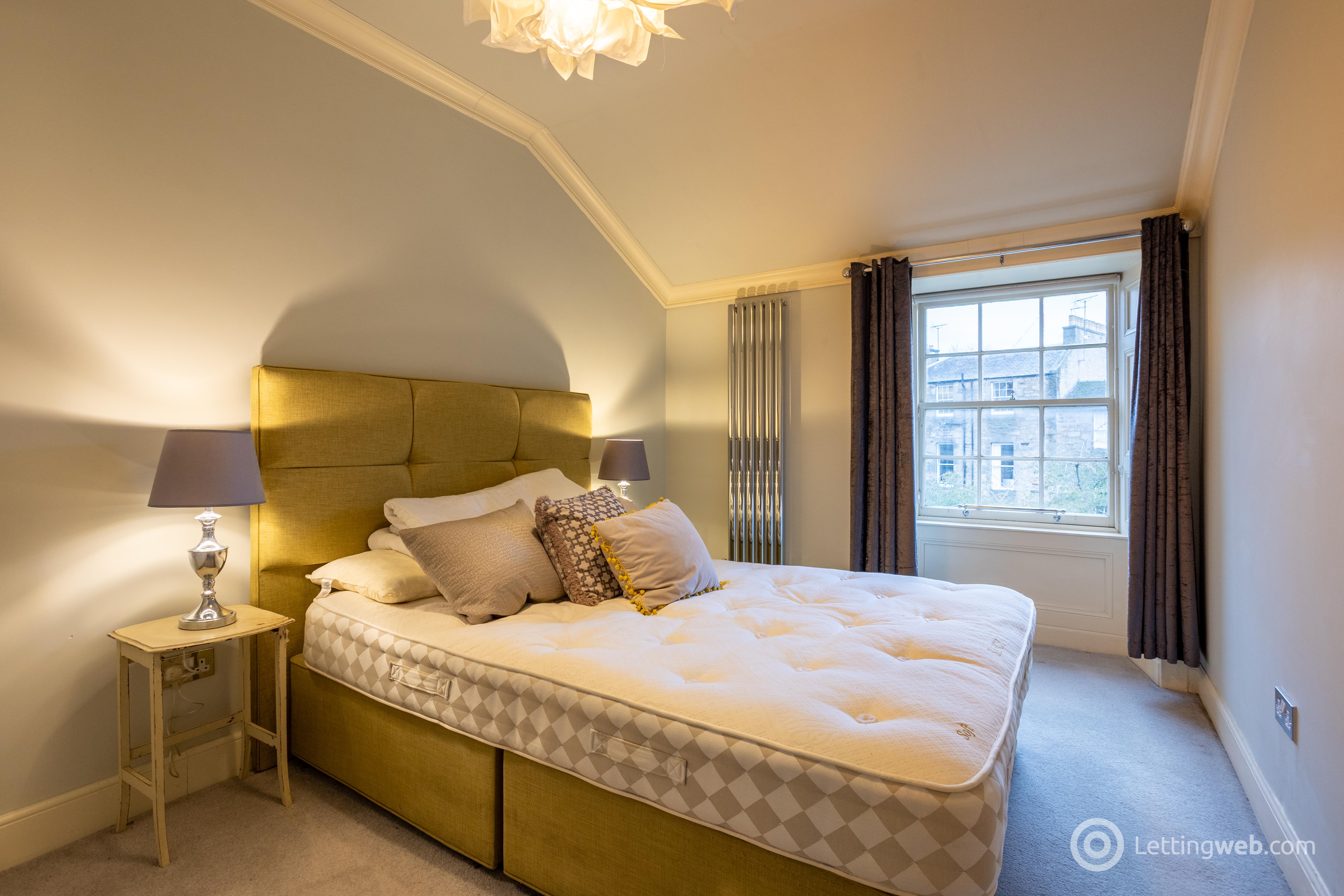 Property to rent in East Broughton Place, New Town, Edinburgh