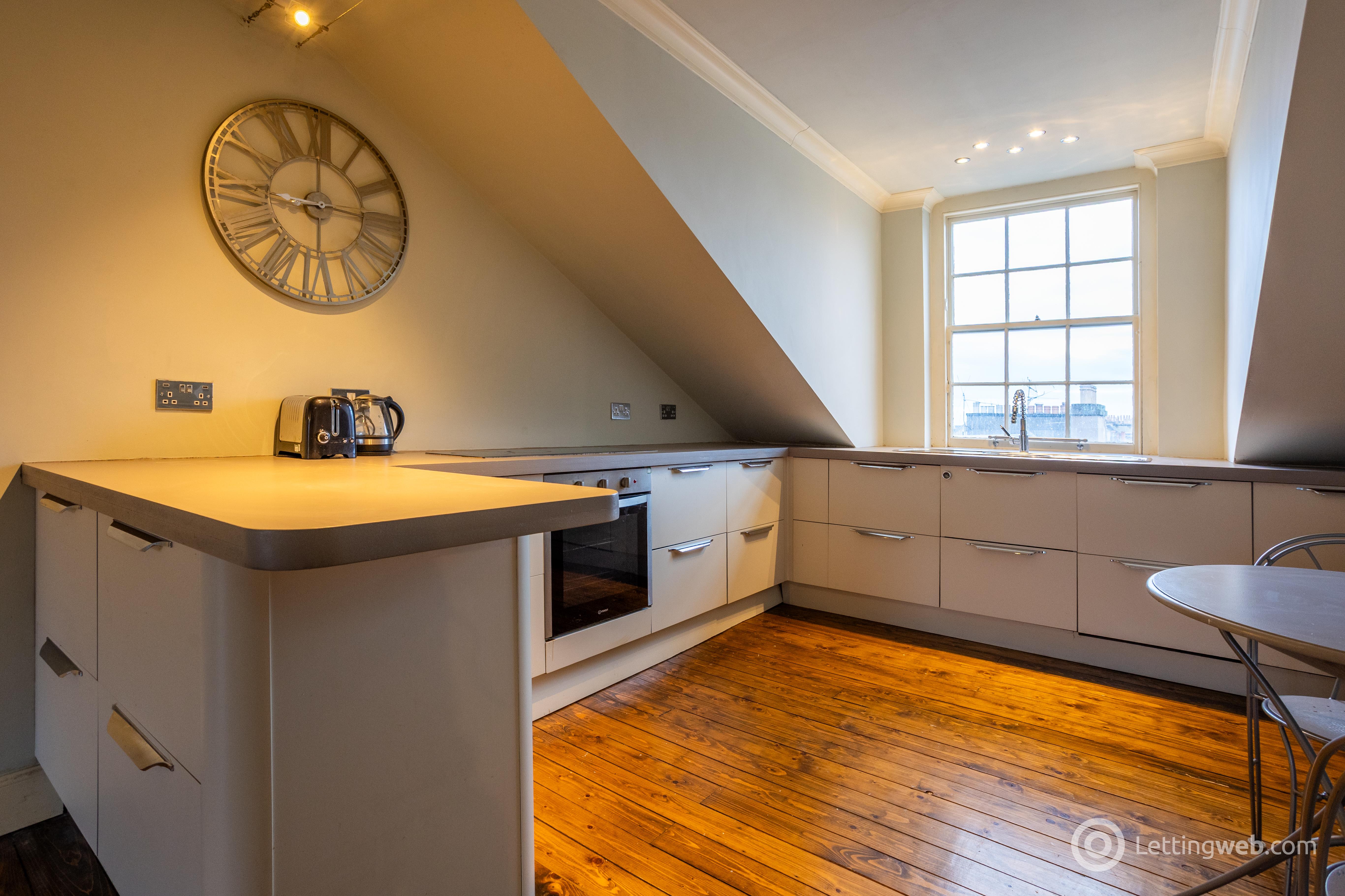 Property to rent in East Broughton Place, New Town, Edinburgh