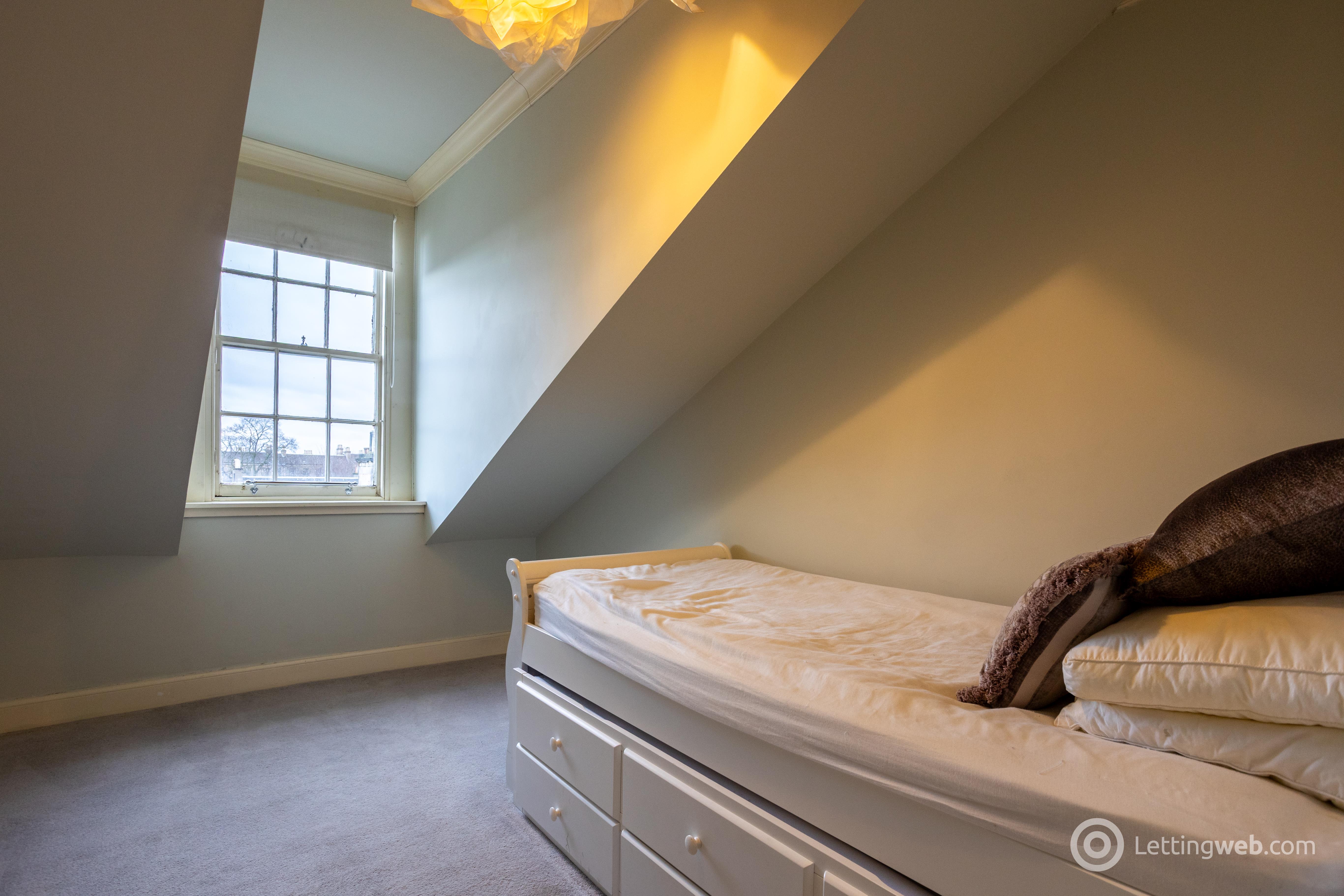 Property to rent in East Broughton Place, New Town, Edinburgh