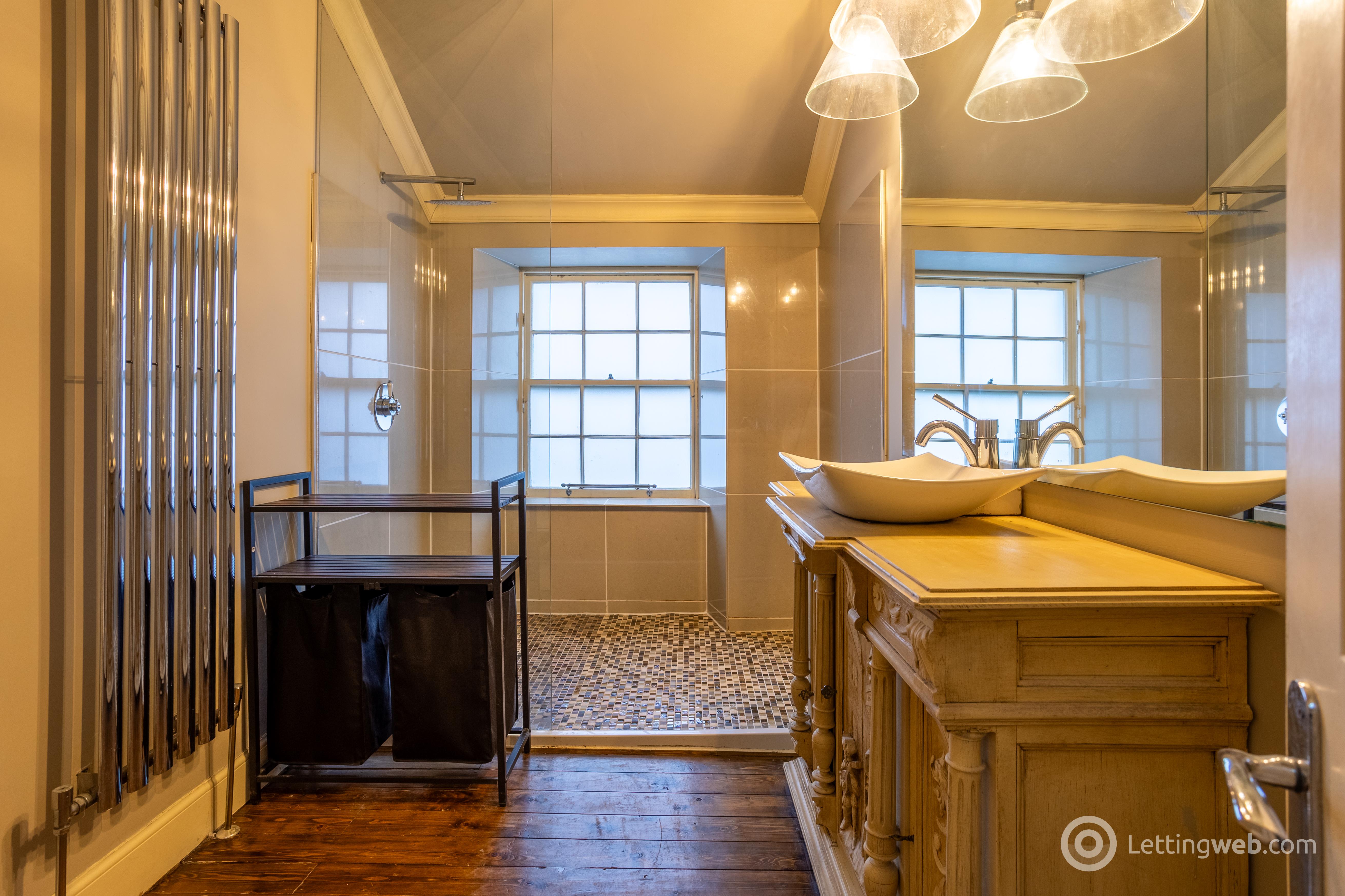 Property to rent in East Broughton Place, New Town, Edinburgh