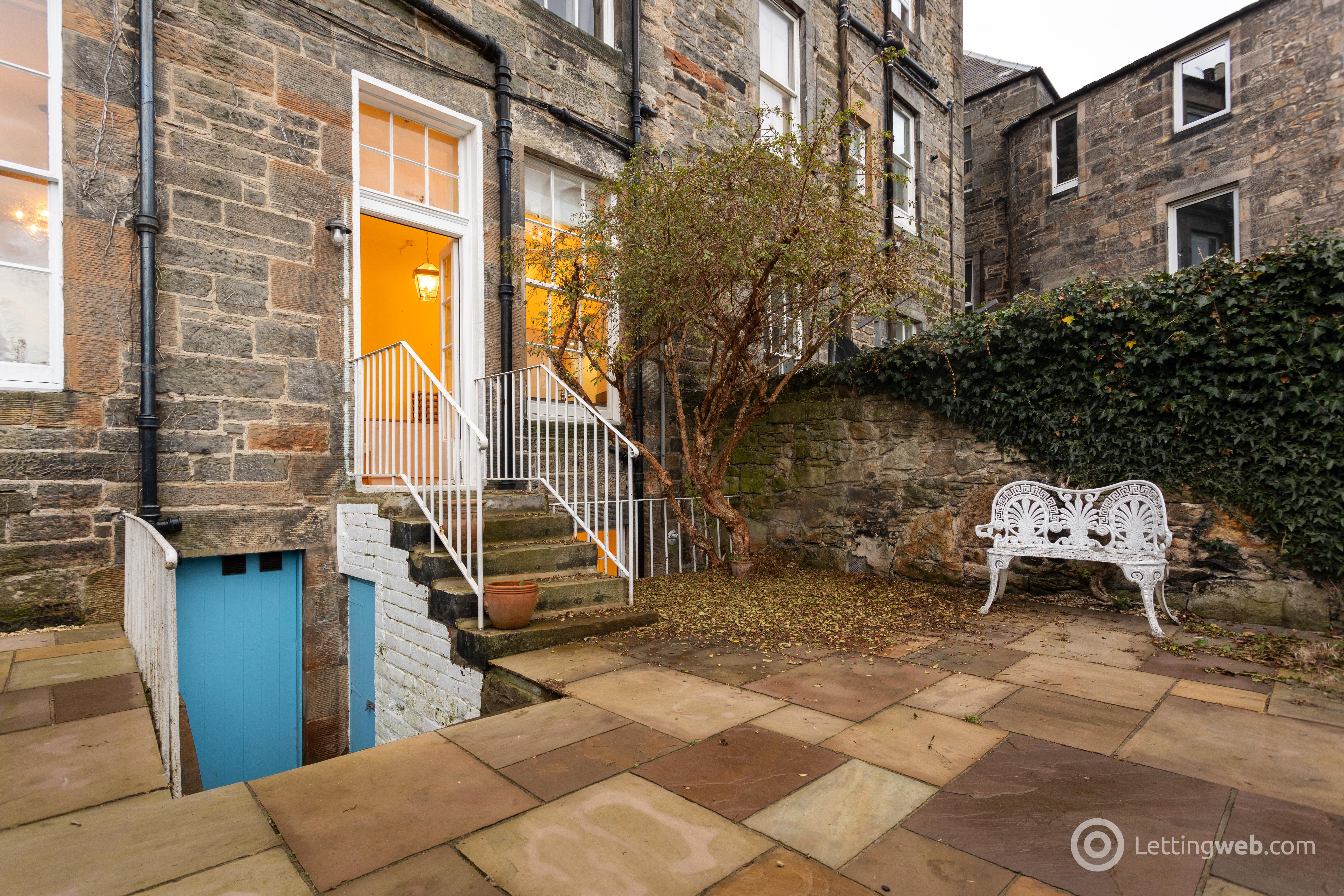 Property to rent in Newhaven Road, Trinity, Edinburgh