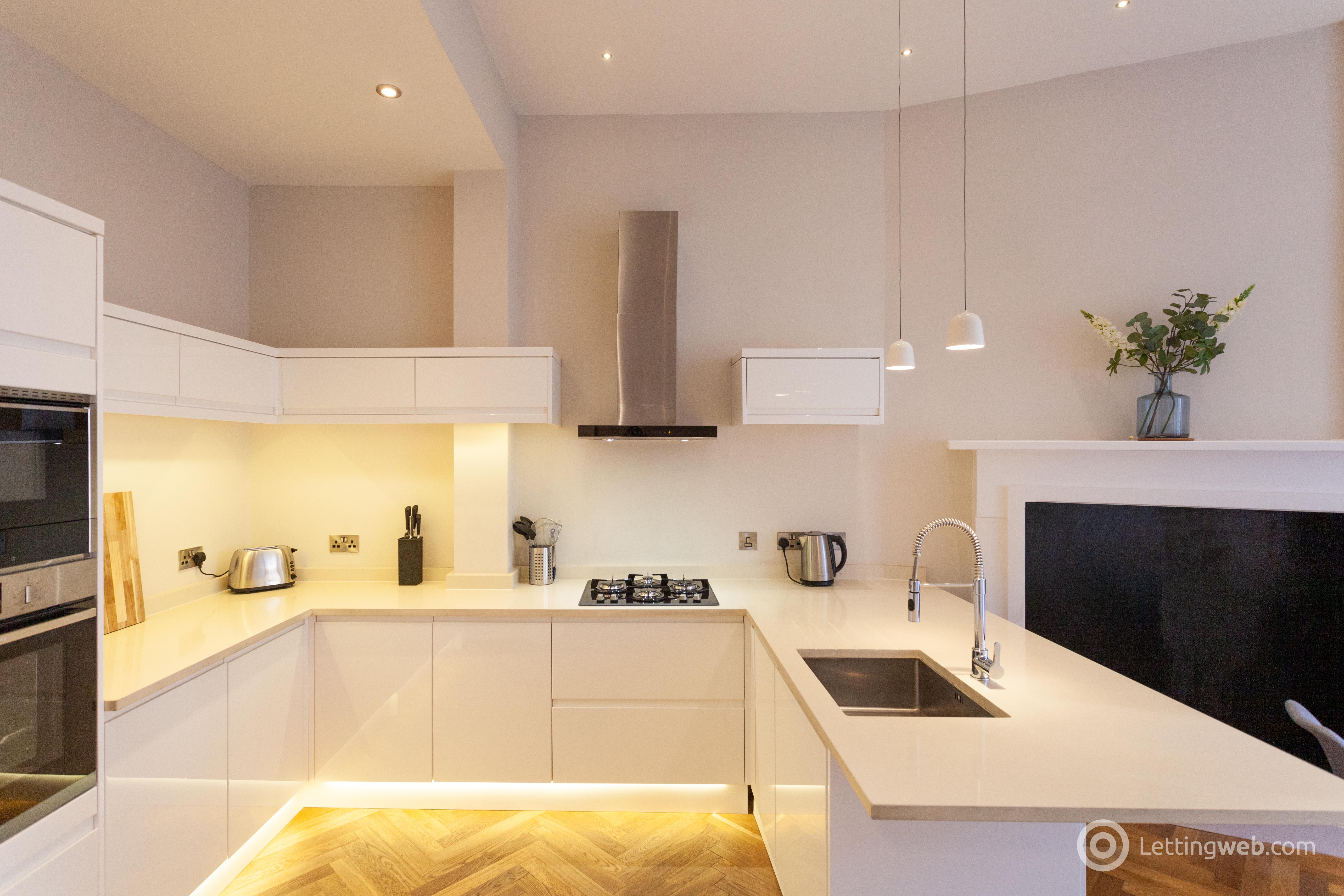 Property to rent in Bruntsfield Gardens, Bruntsfield, Edinburgh
