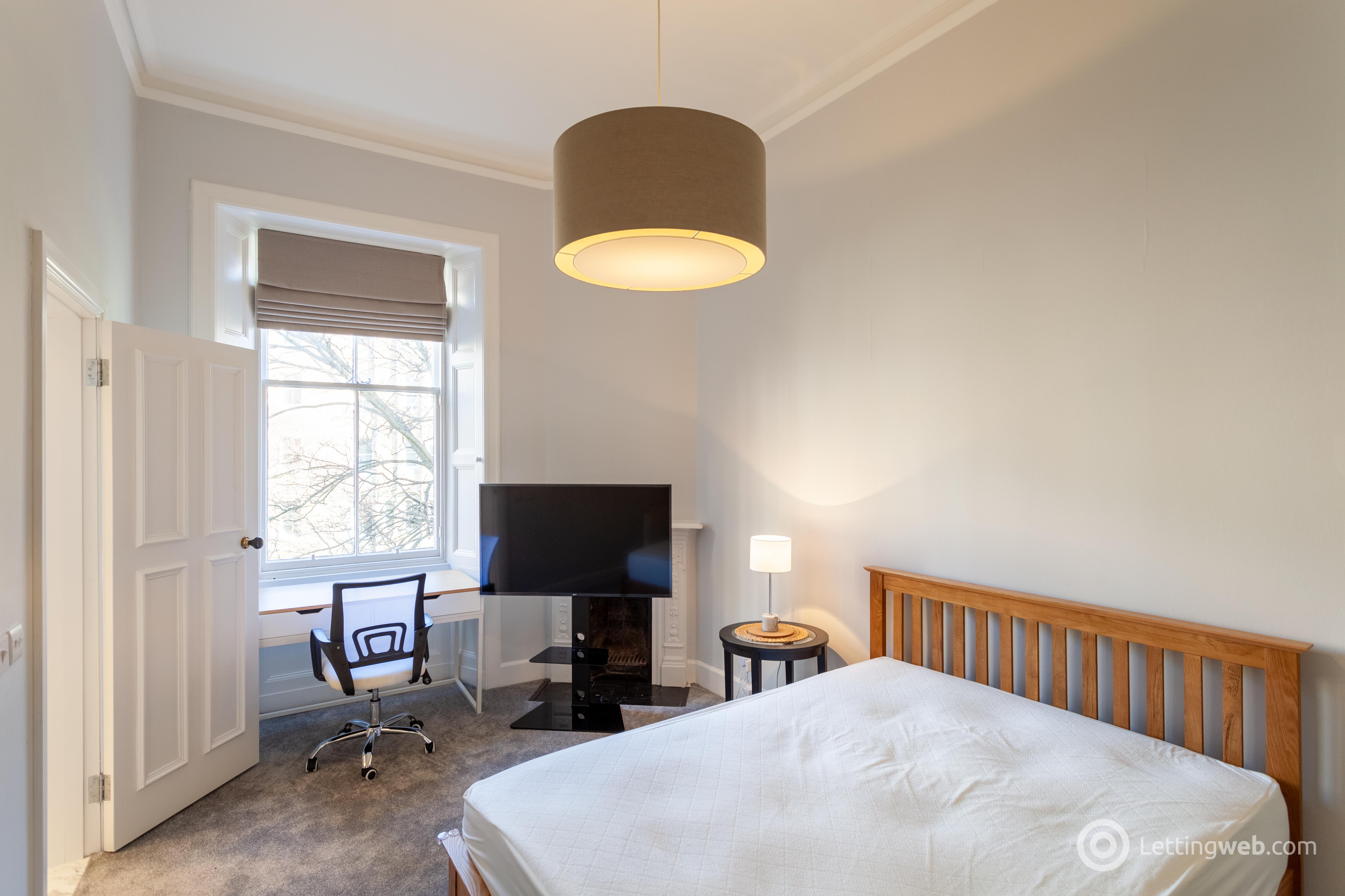 Property to rent in Bruntsfield Gardens, Bruntsfield, Edinburgh