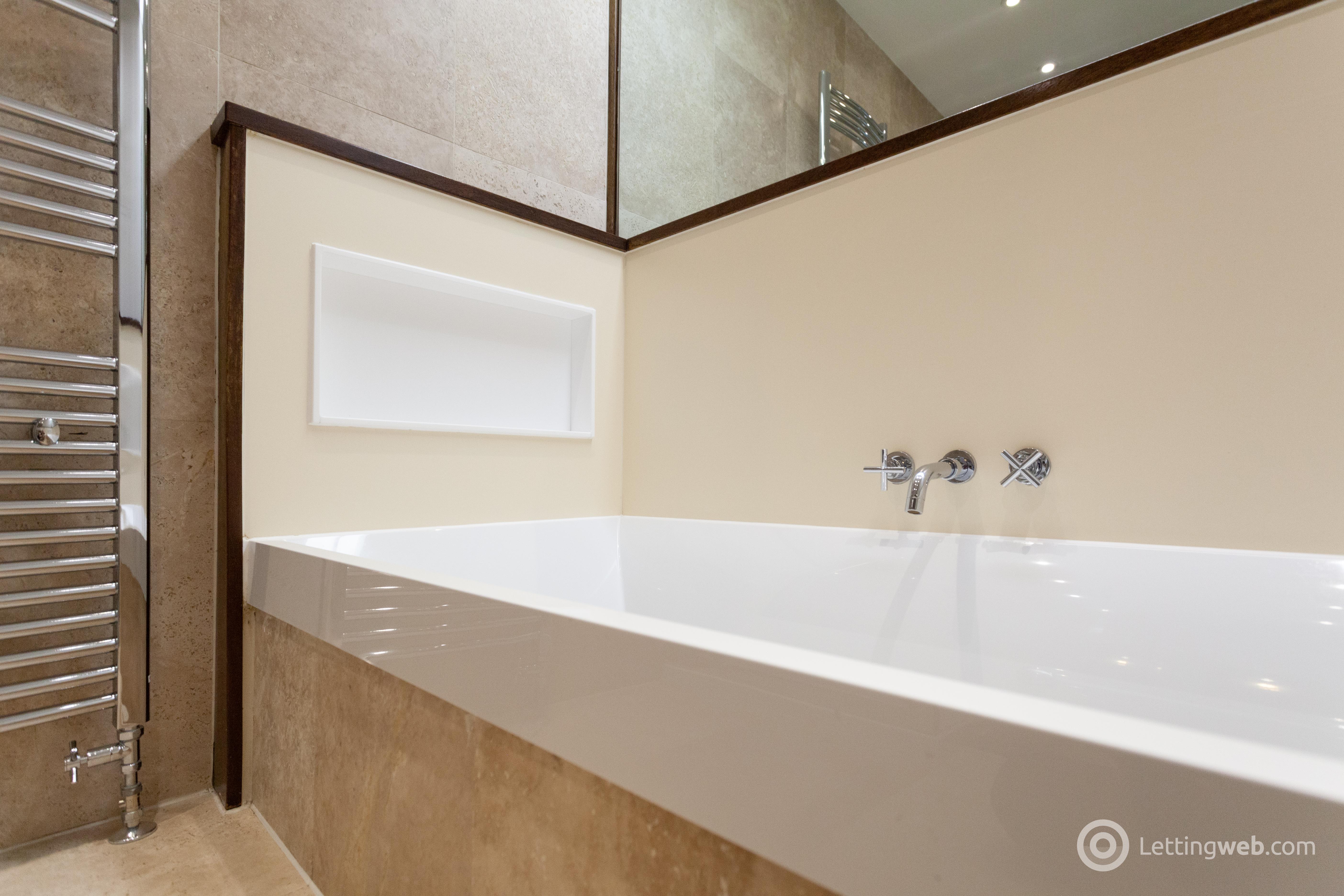 Property to rent in Bruntsfield Gardens, Bruntsfield, Edinburgh