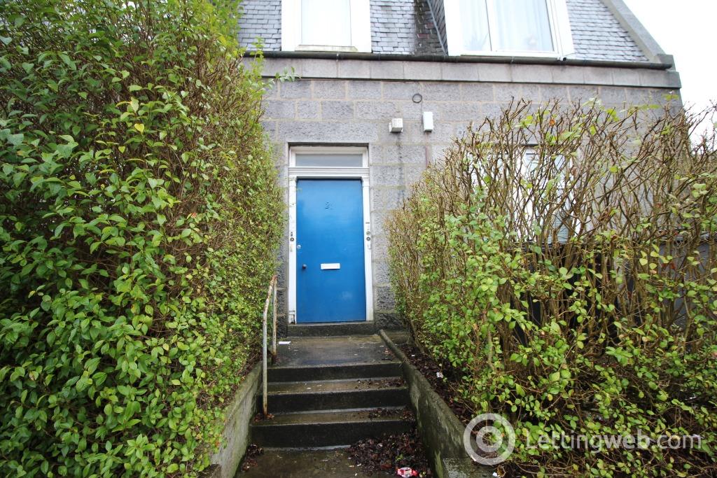 Property to rent in 21 Bedford Place, GL, Aberdeen, AB24 3PA