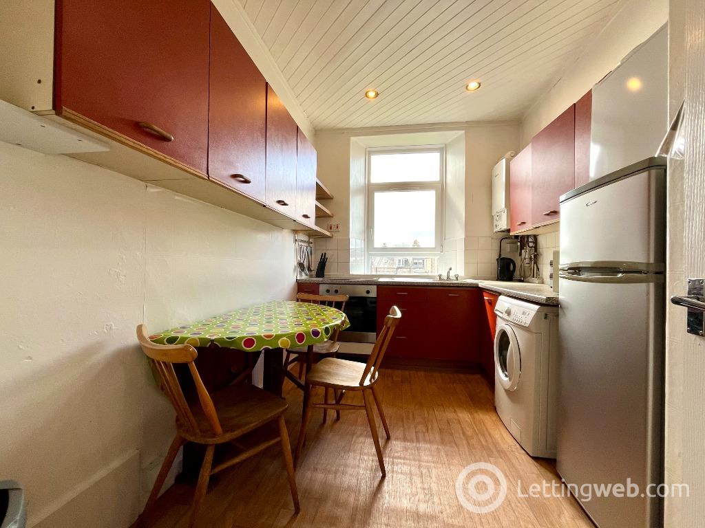 Property to rent in 50 Urquhart Road, 2L, Aberdeen, AB24 5NE