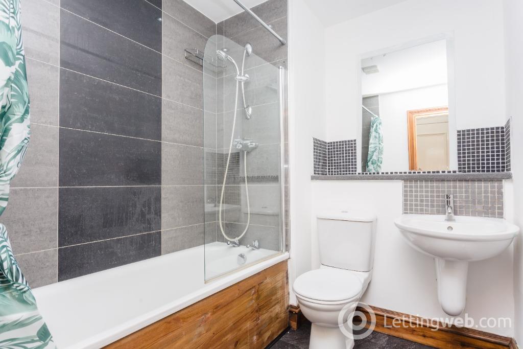 Property to rent in 22 Bedford Road, GR, Aberdeen, AB24 3LE