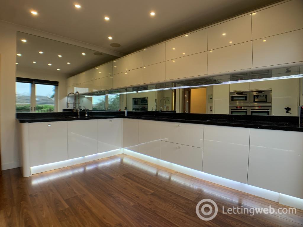 Property to rent in 25 Hillview Terrace, Aberdeen, AB15 9HJ