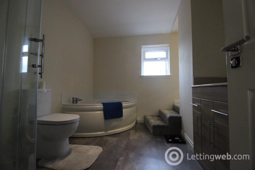 Property to rent in Alara, 352 Holburn Street, Aberdeen, AB10 7GX