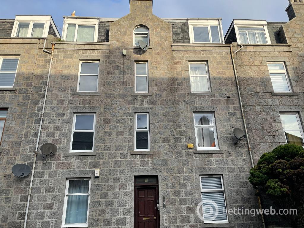 Property to rent in 45 Summerfield Terrace, AB24 5JE