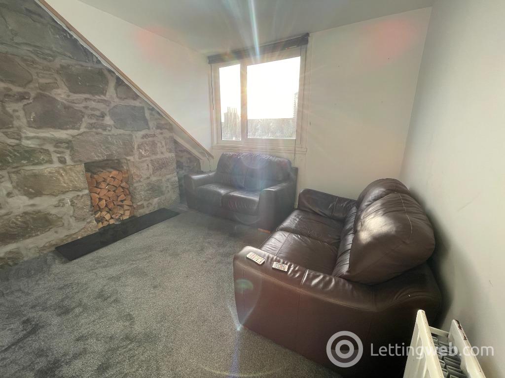 Property to rent in 45 Summerfield Terrace, AB24 5JE