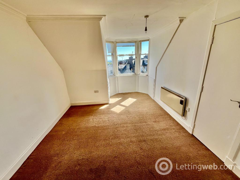 Property to rent in 118E High Street, Montrose, DD10 8JF