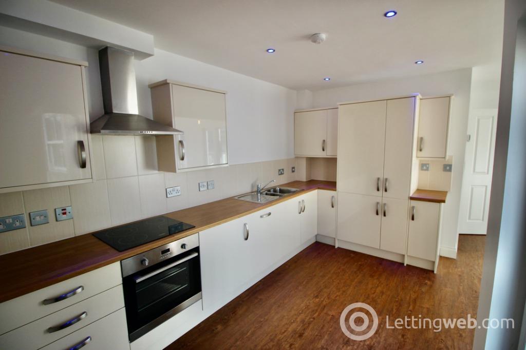 Property to rent in 21 Carmelite Court, Aberdeen, AB11 6LZ