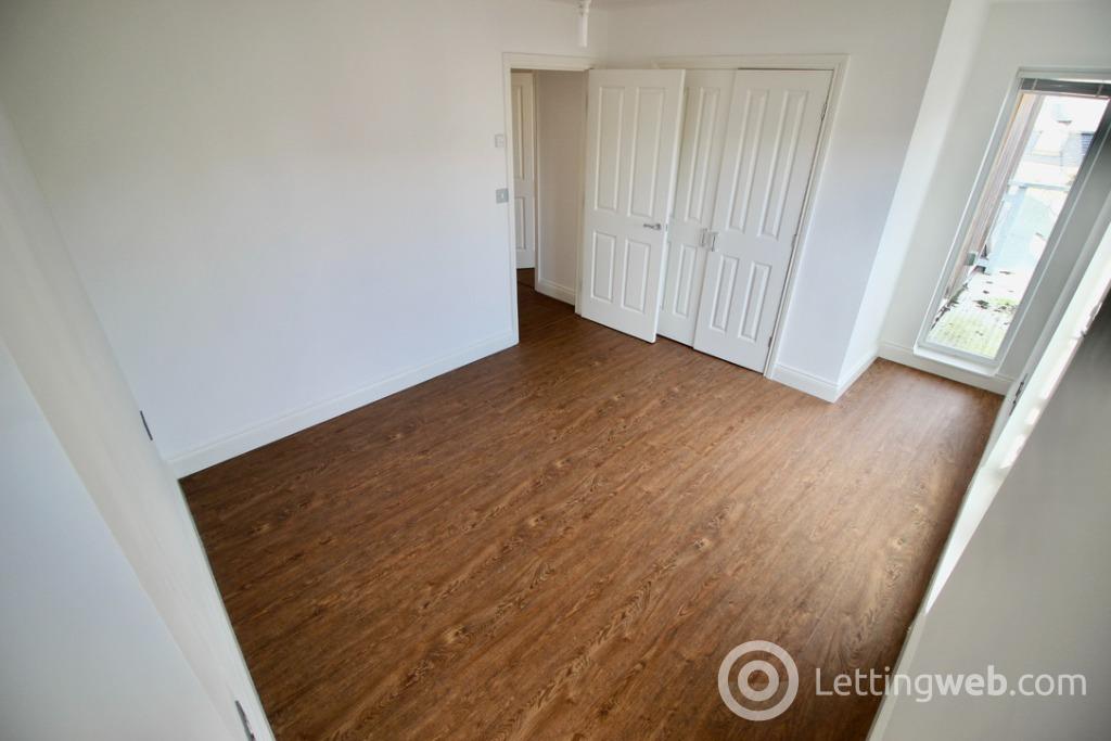 Property to rent in 21 Carmelite Court, Aberdeen, AB11 6LZ