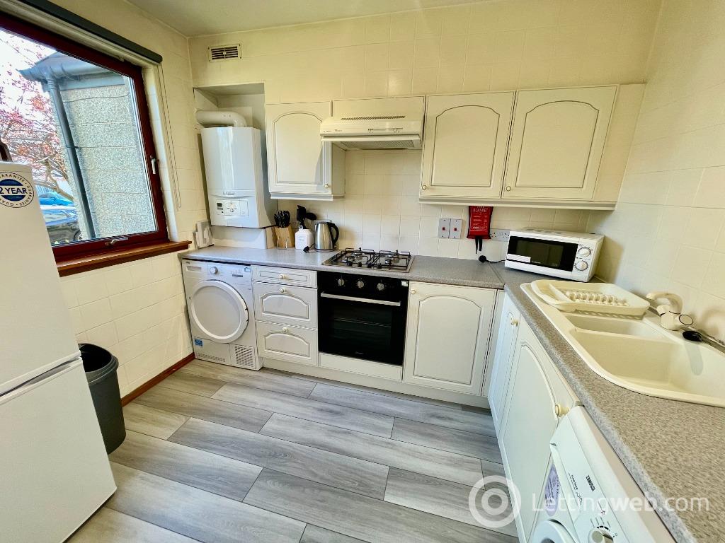 Property to rent in 62 Gairn Mews, Aberdeen, AB10 6FN