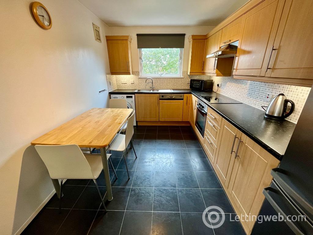 Property to rent in 90 Headland Court, Aberdeen