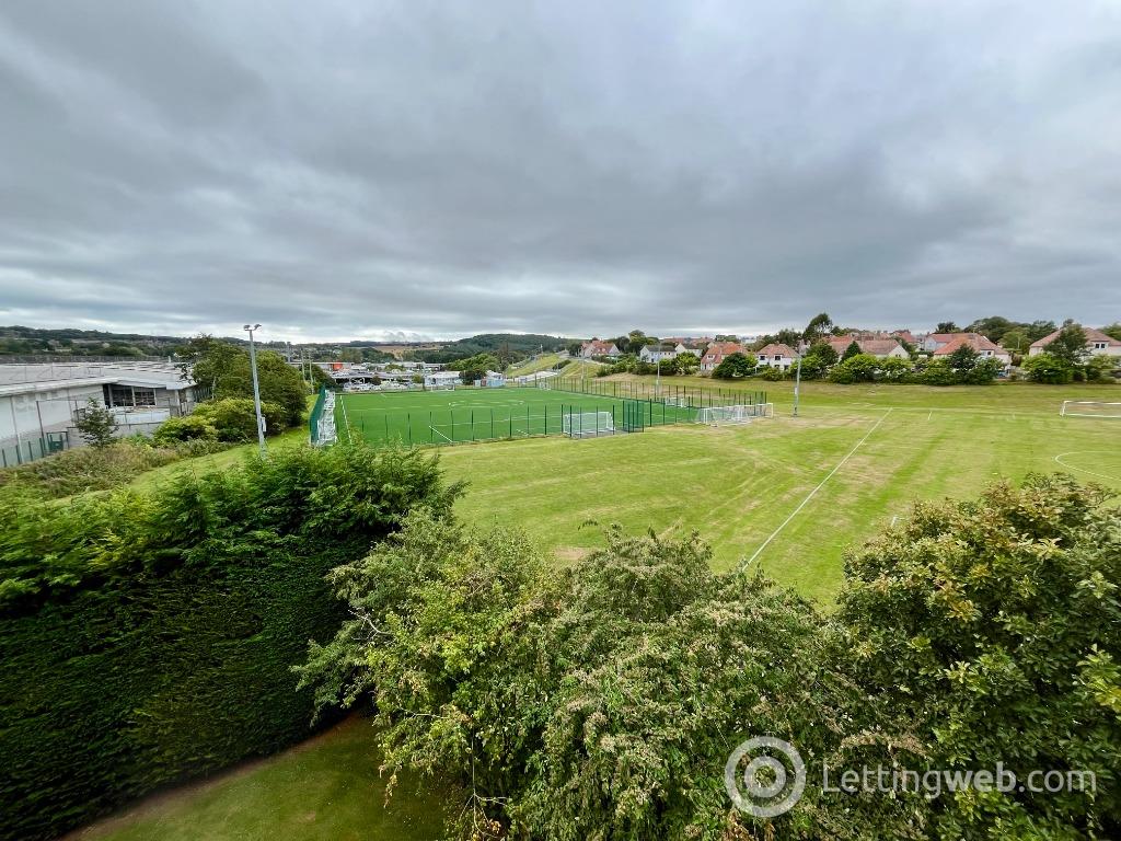 Property to rent in 90 Headland Court, Aberdeen