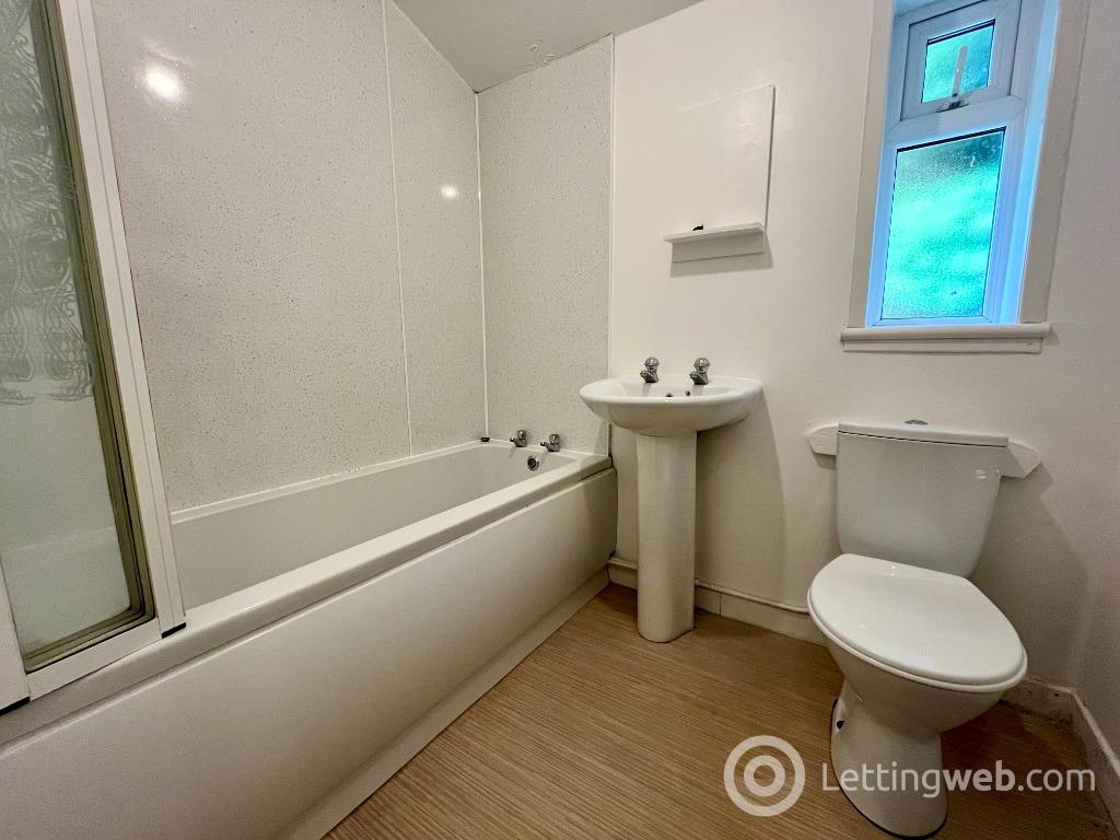 Property to rent in 21 Bedford Place, GL, Aberdeen, AB24 3PA
