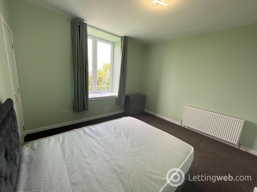 Property to rent in 16 Grampian Road, Top Right, Aberdeen, AB11 8DX