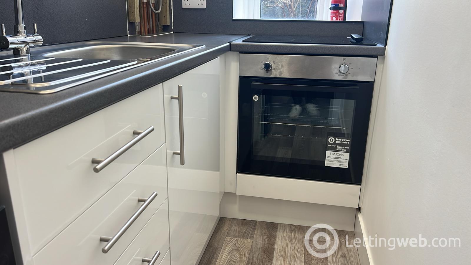 Property to rent in Wallfield Crescent, Aberdeen, AB25 2LD