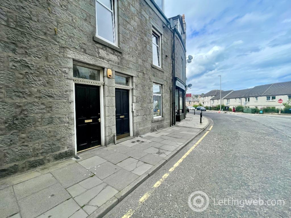 Property to rent in Basement Bon Accord Street, Aberdeen, AB11 6TS