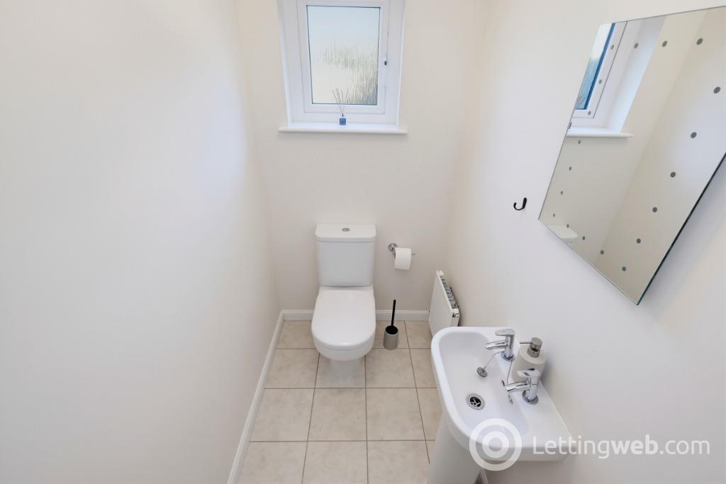 Property to rent in 17 Burnside Walk, Dyce, Aberdeen, AB21 7HD