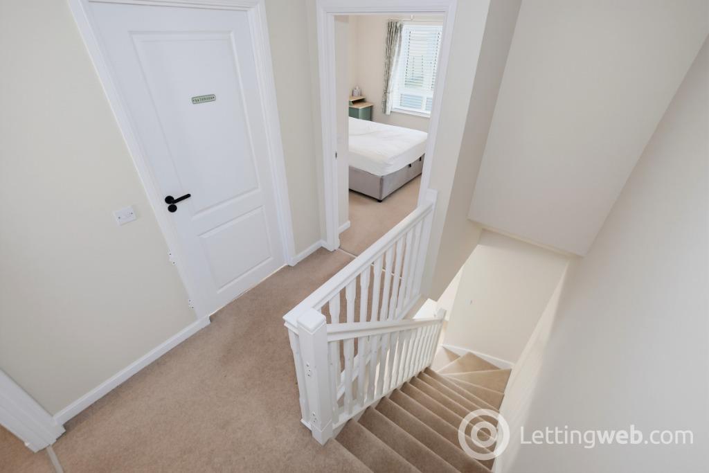 Property to rent in 17 Burnside Walk, Dyce, Aberdeen, AB21 7HD