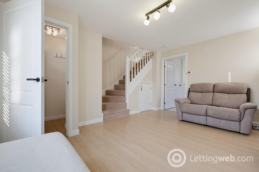 Property to rent in 17 Burnside Walk, Dyce, Aberdeen, AB21 7HD