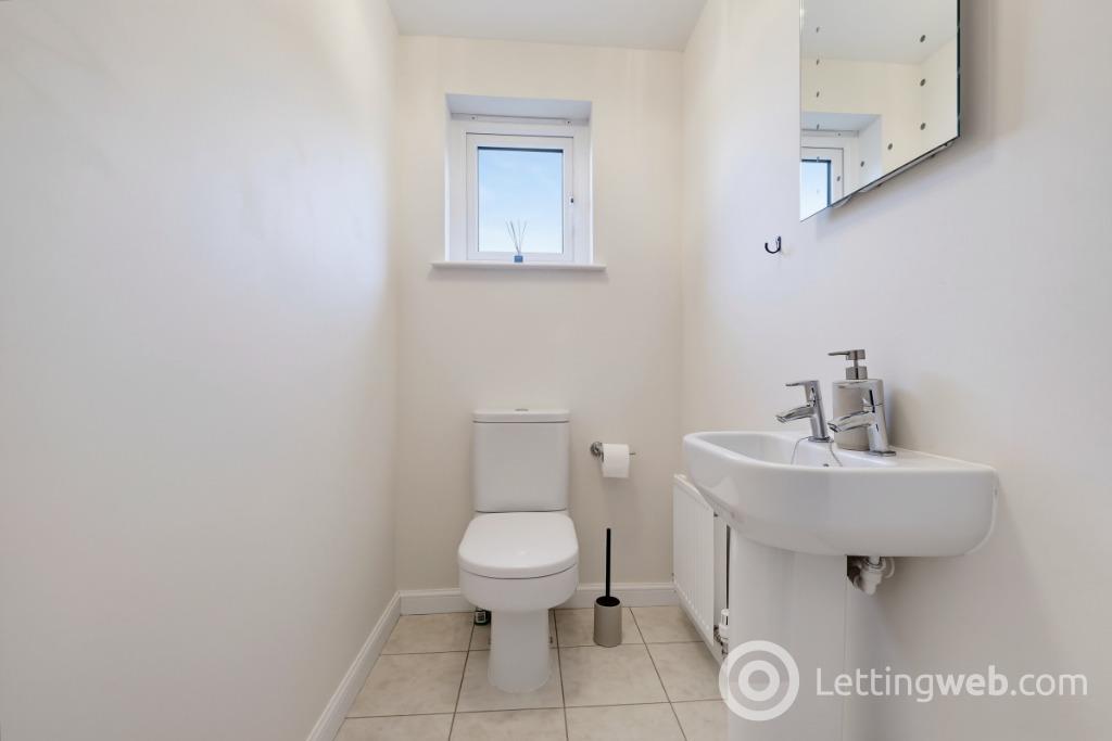 Property to rent in 17 Burnside Walk, Dyce, Aberdeen, AB21 7HD