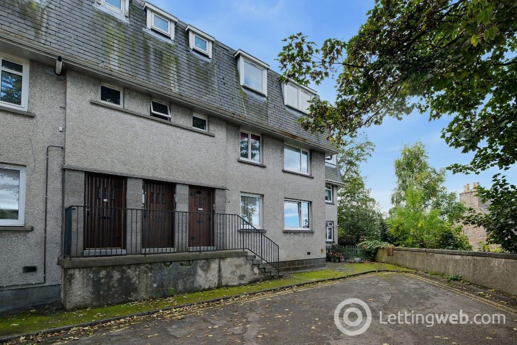 Property to rent in Marine Court, , Aberdeen, AB11 7LG