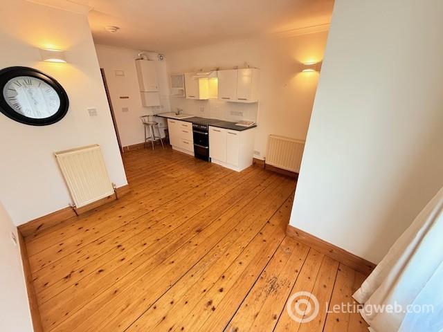 Property to rent in High Street, Markinch