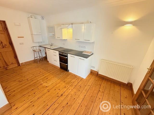 Property to rent in High Street, Markinch