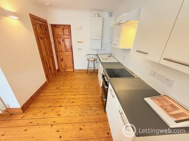 Property to rent in High Street, Markinch