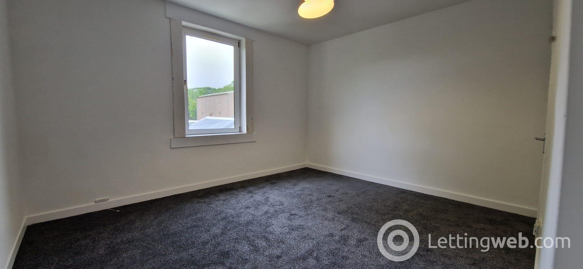 Property to rent in 10 Sunnybraes Terrace, Steelend, Dunfermline, KY12 9NE